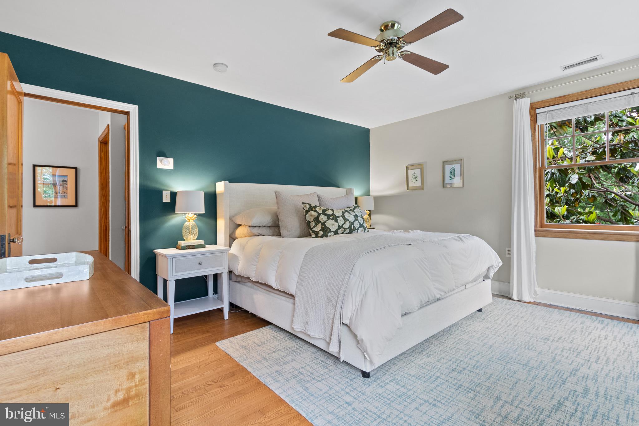 ARLINGTON HEIGHTS - Residential