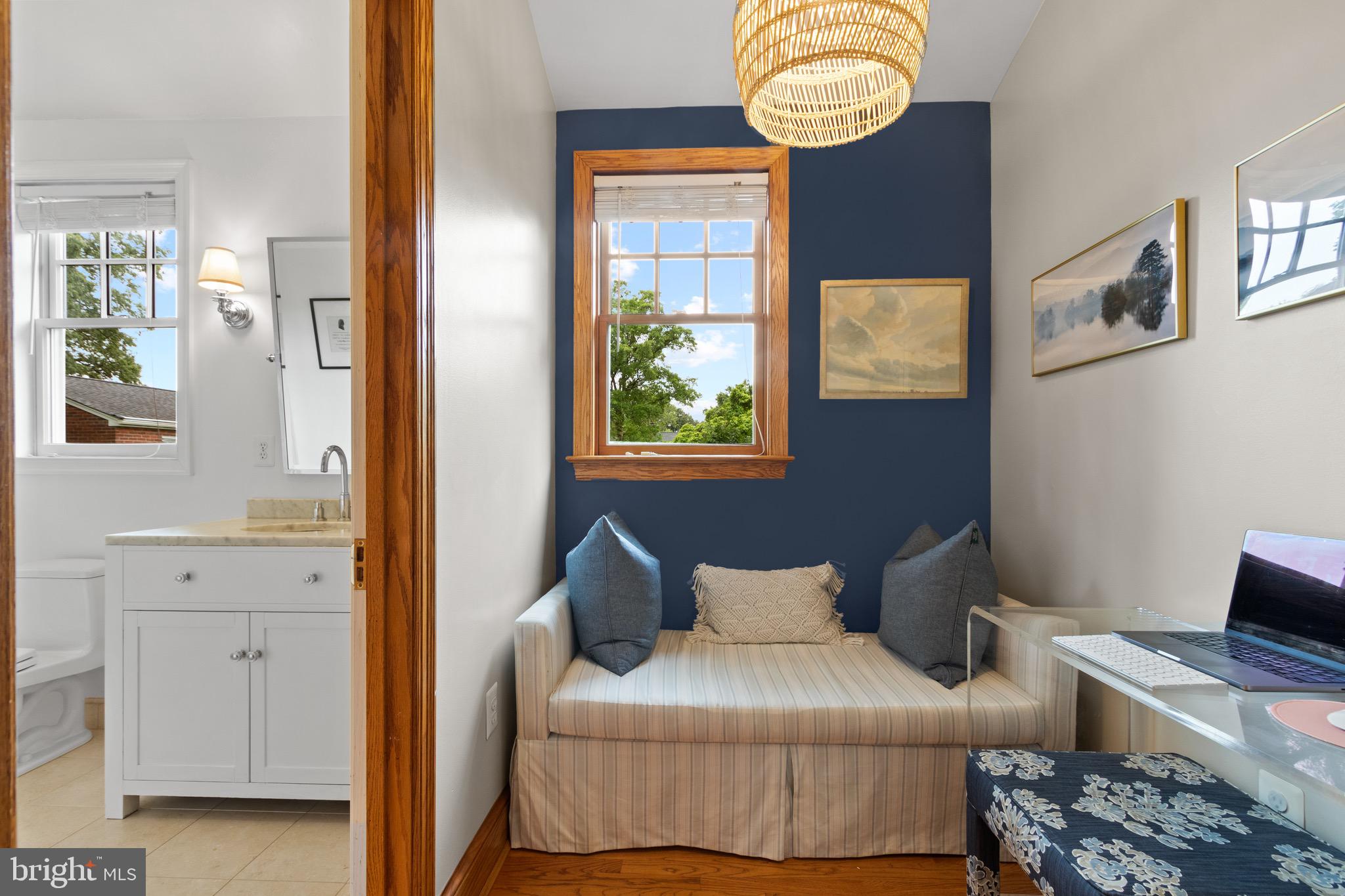 ARLINGTON HEIGHTS - Residential