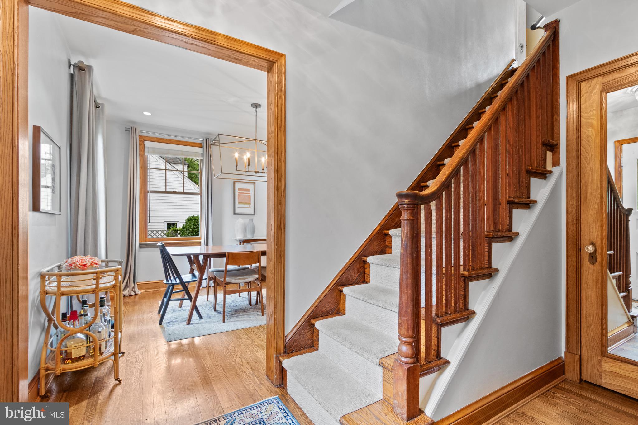 ARLINGTON HEIGHTS - Residential