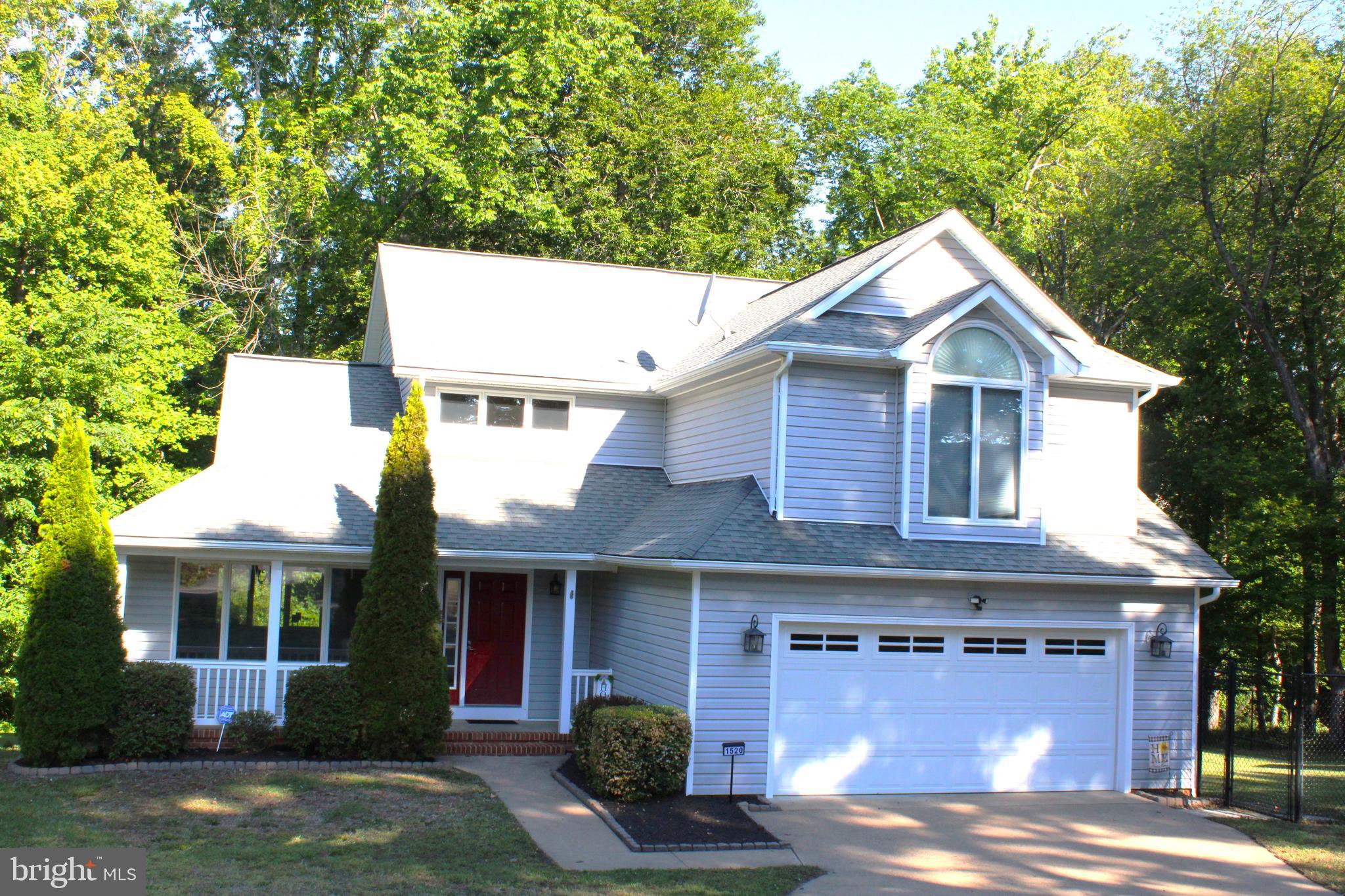 1520 CLOVER DRIVE