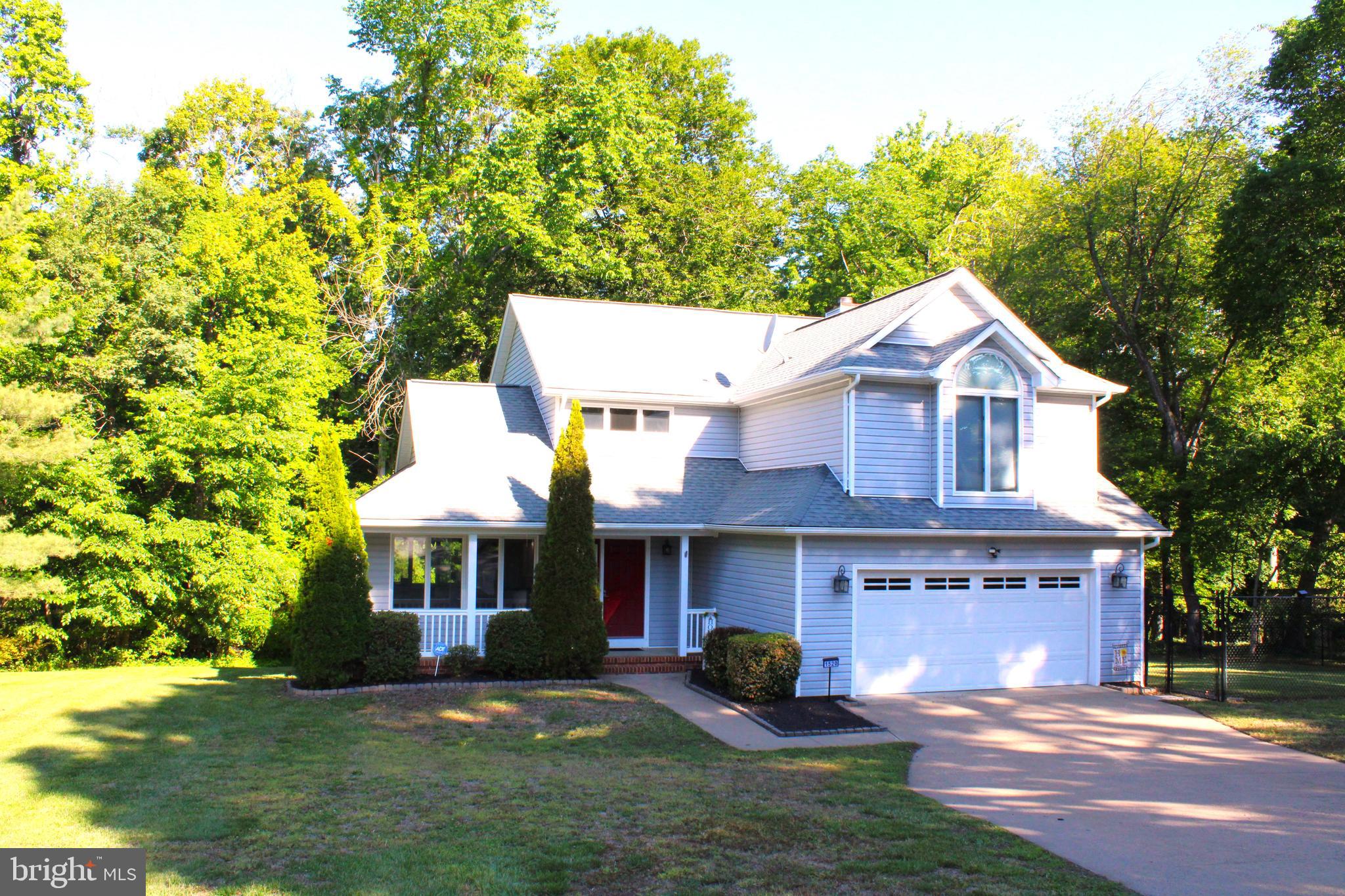 1520 CLOVER DRIVE