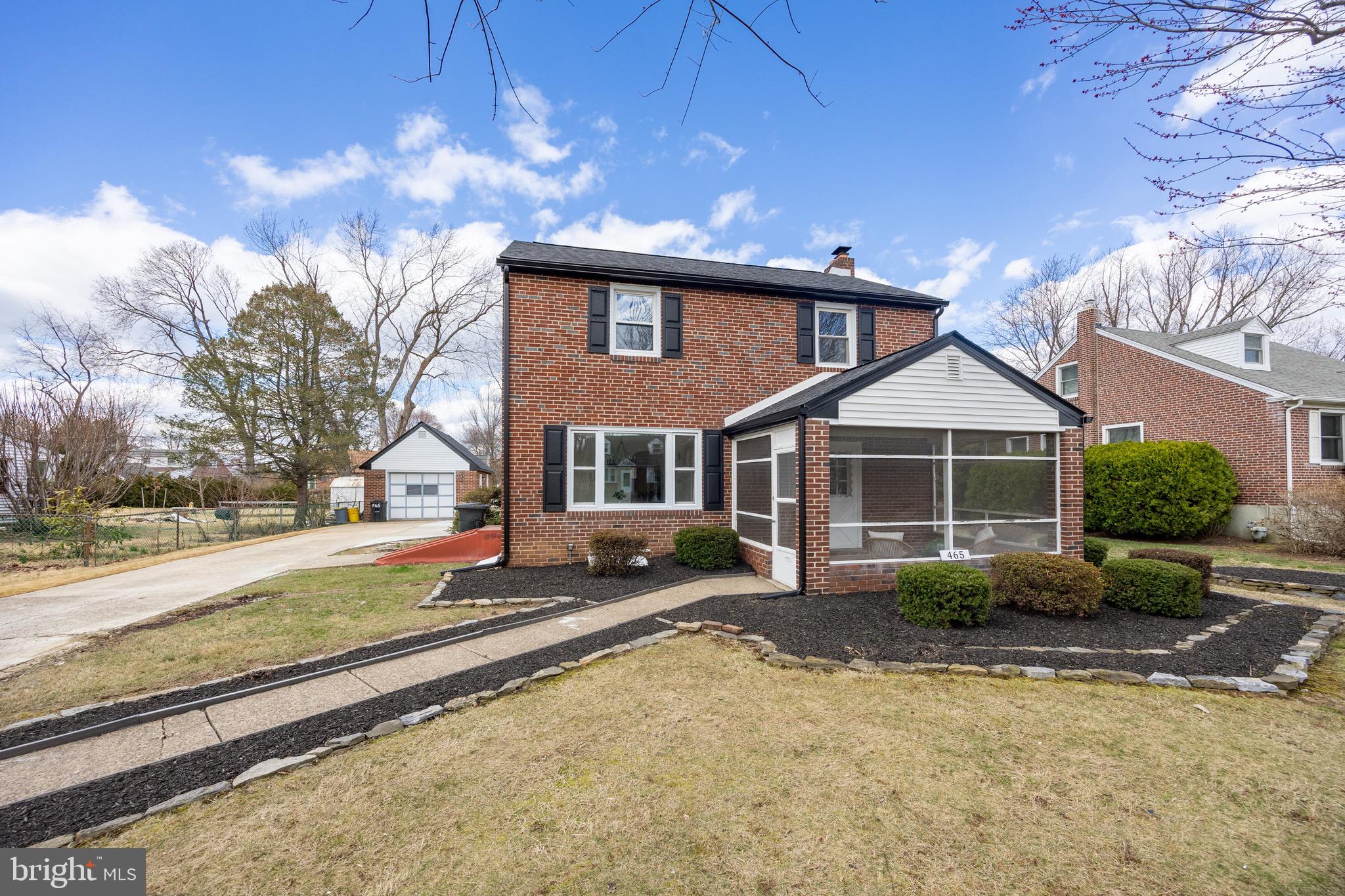 COLONIAL PARK - Residential