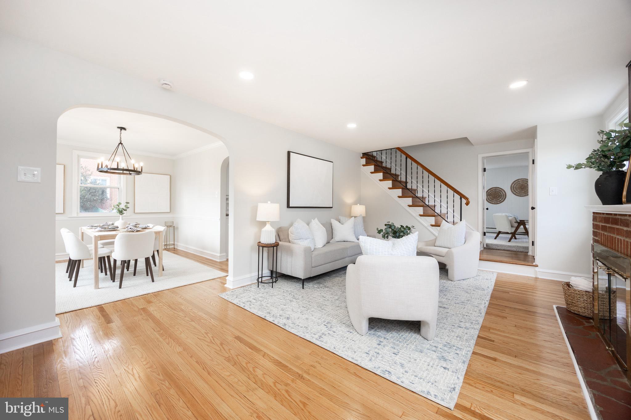 COLONIAL PARK - Residential