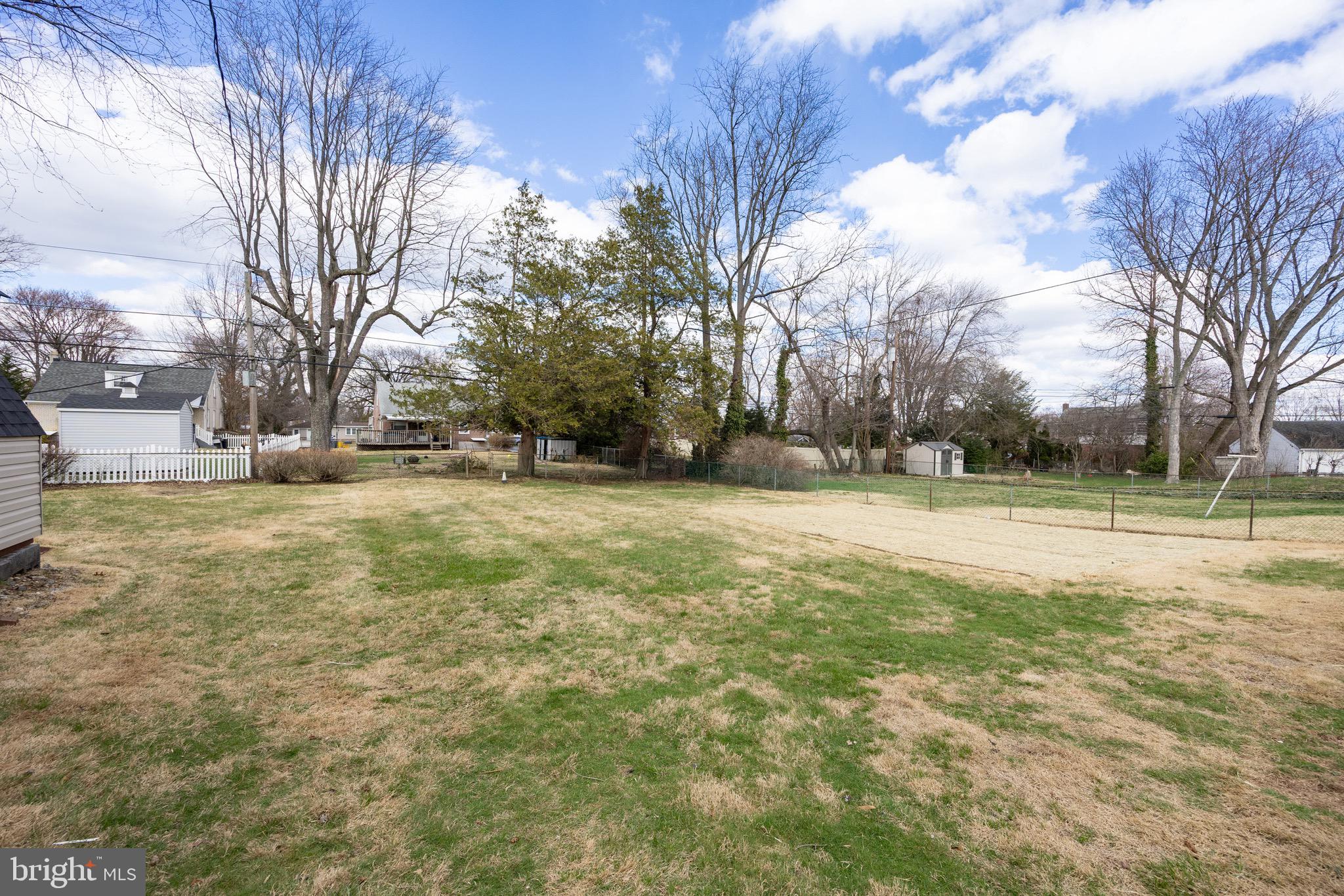 COLONIAL PARK - Residential