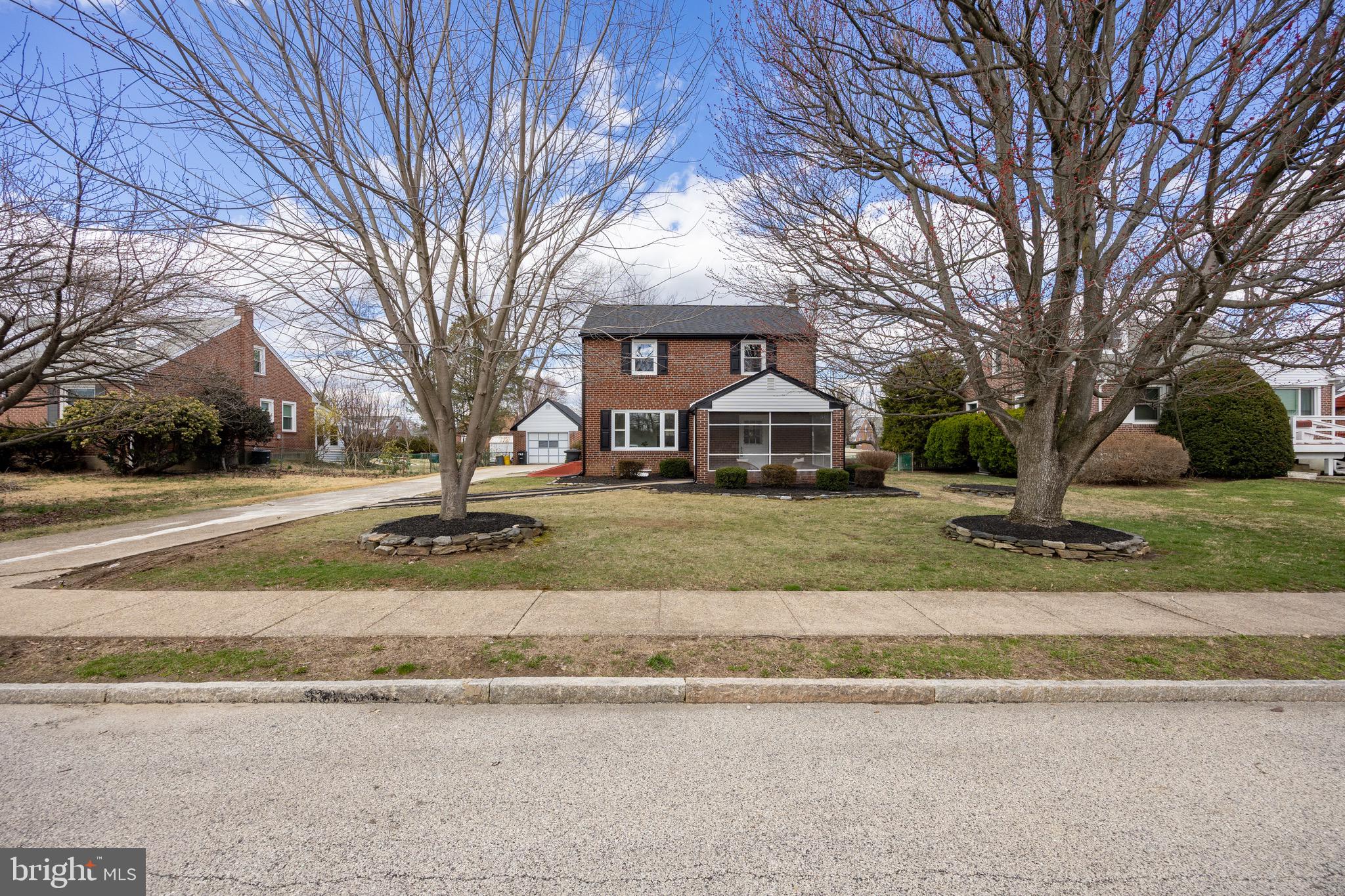 COLONIAL PARK - Residential