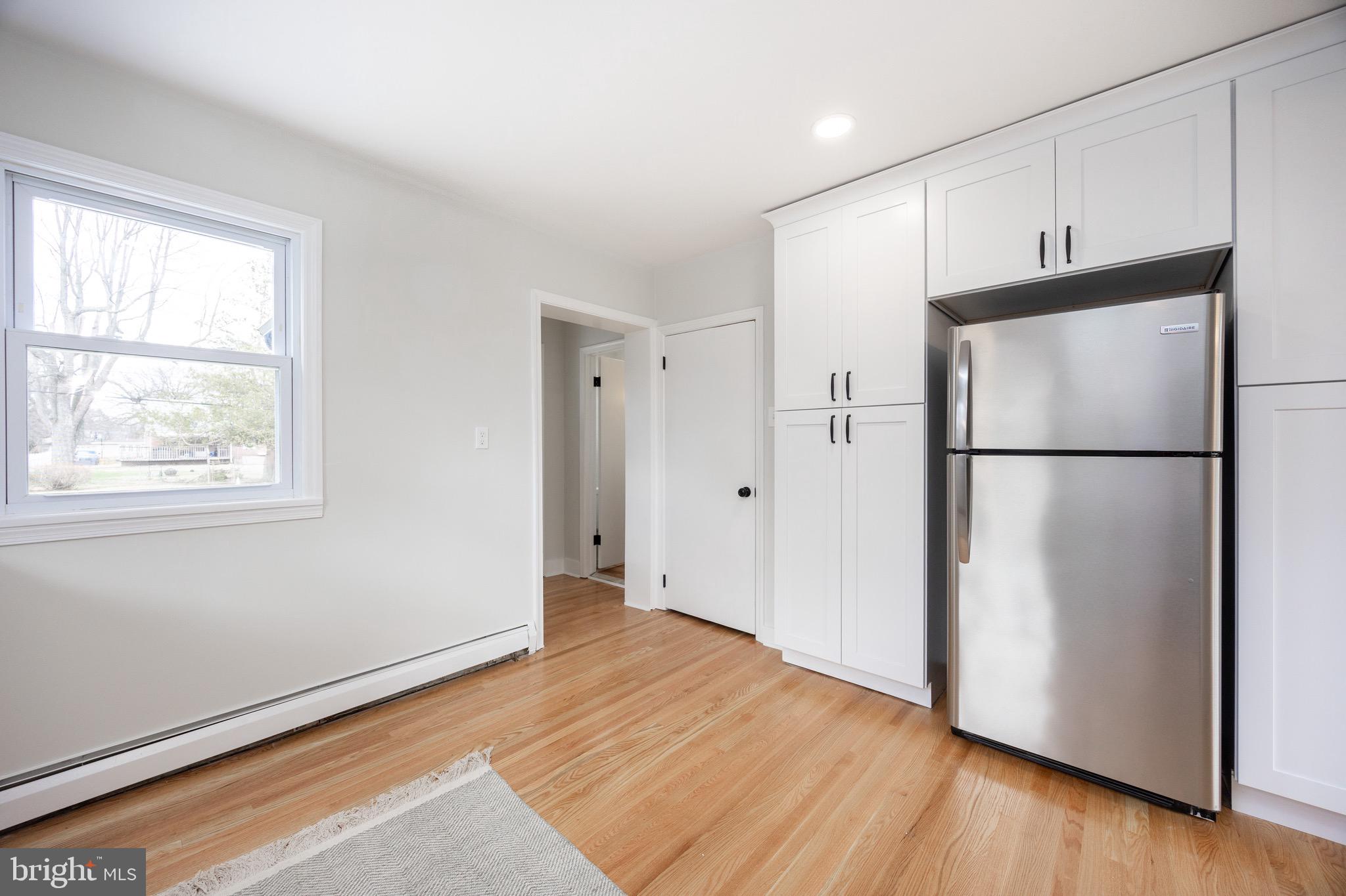 COLONIAL PARK - Residential