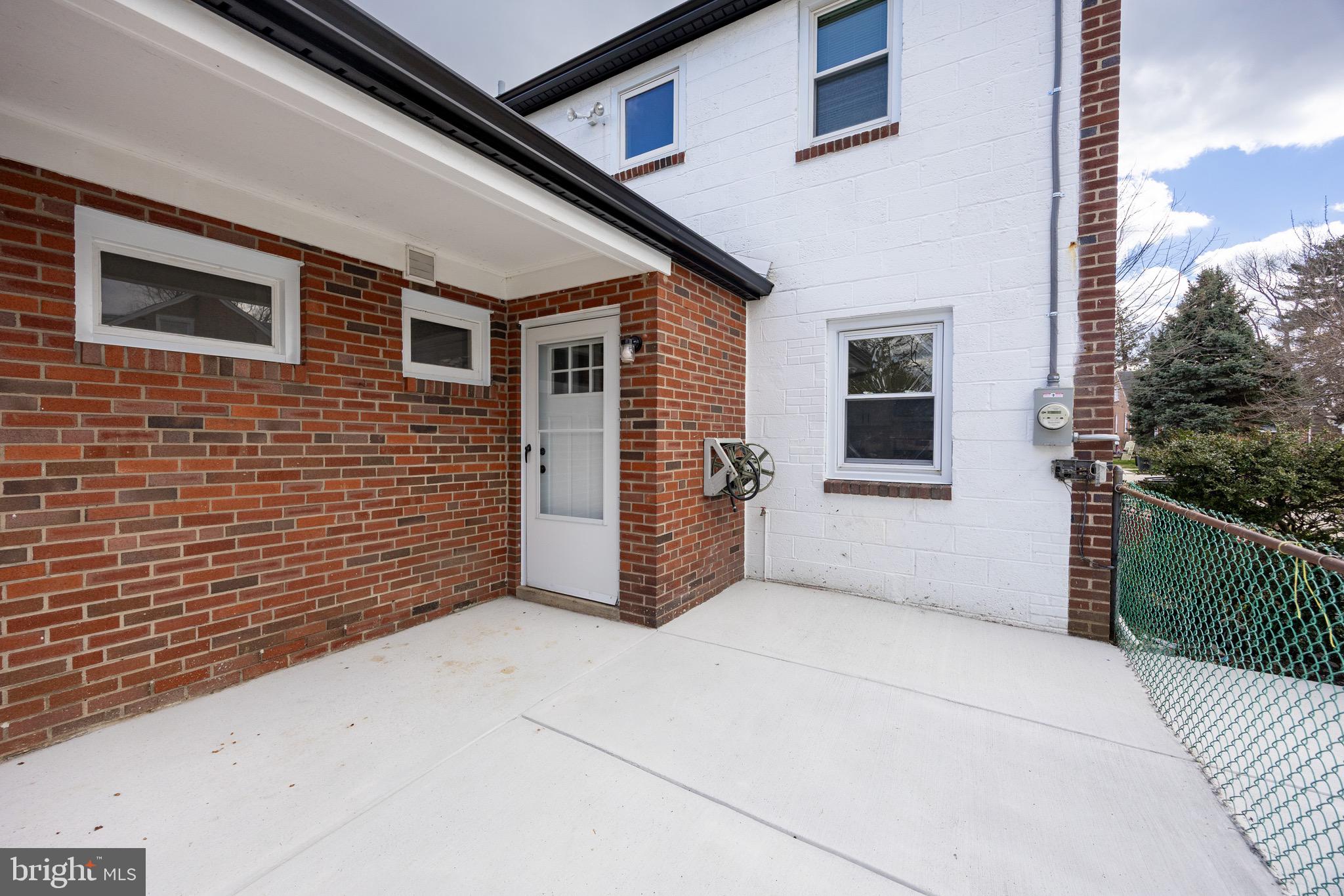 COLONIAL PARK - Residential