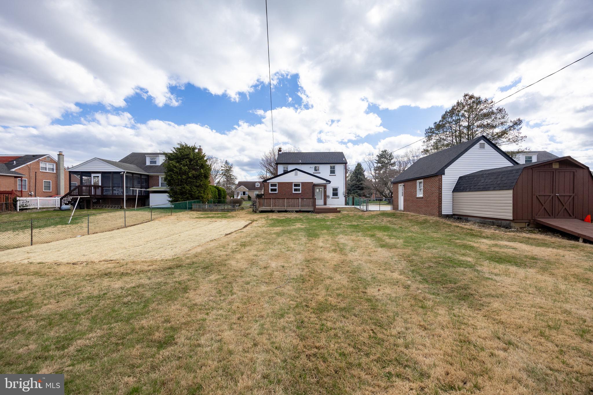 COLONIAL PARK - Residential