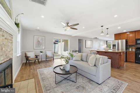 6302 SADDLE TREE DRIVE ALEXANDRIA VA 22310