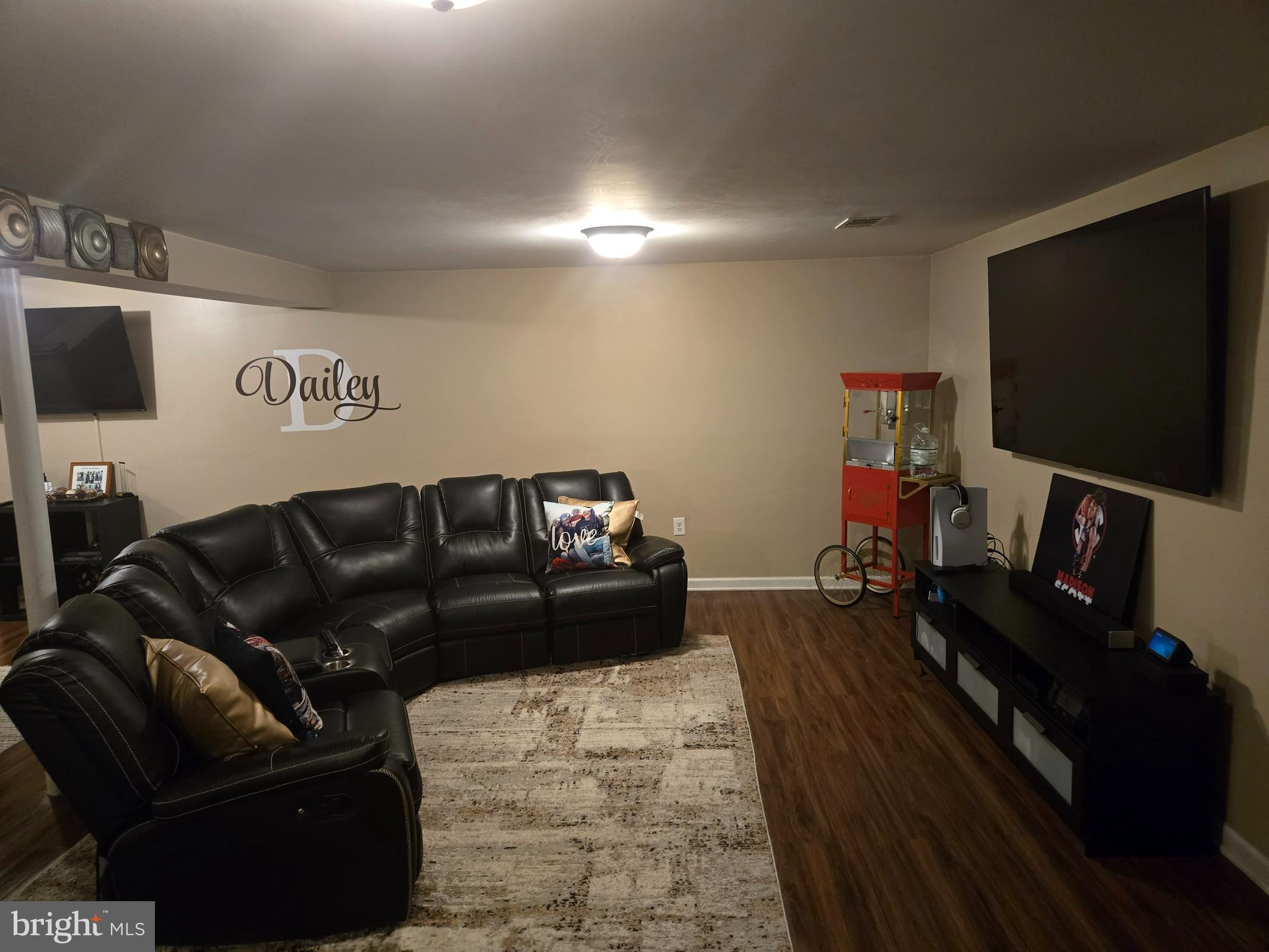 INDIAN VILLAGE IND HEAD - Residential