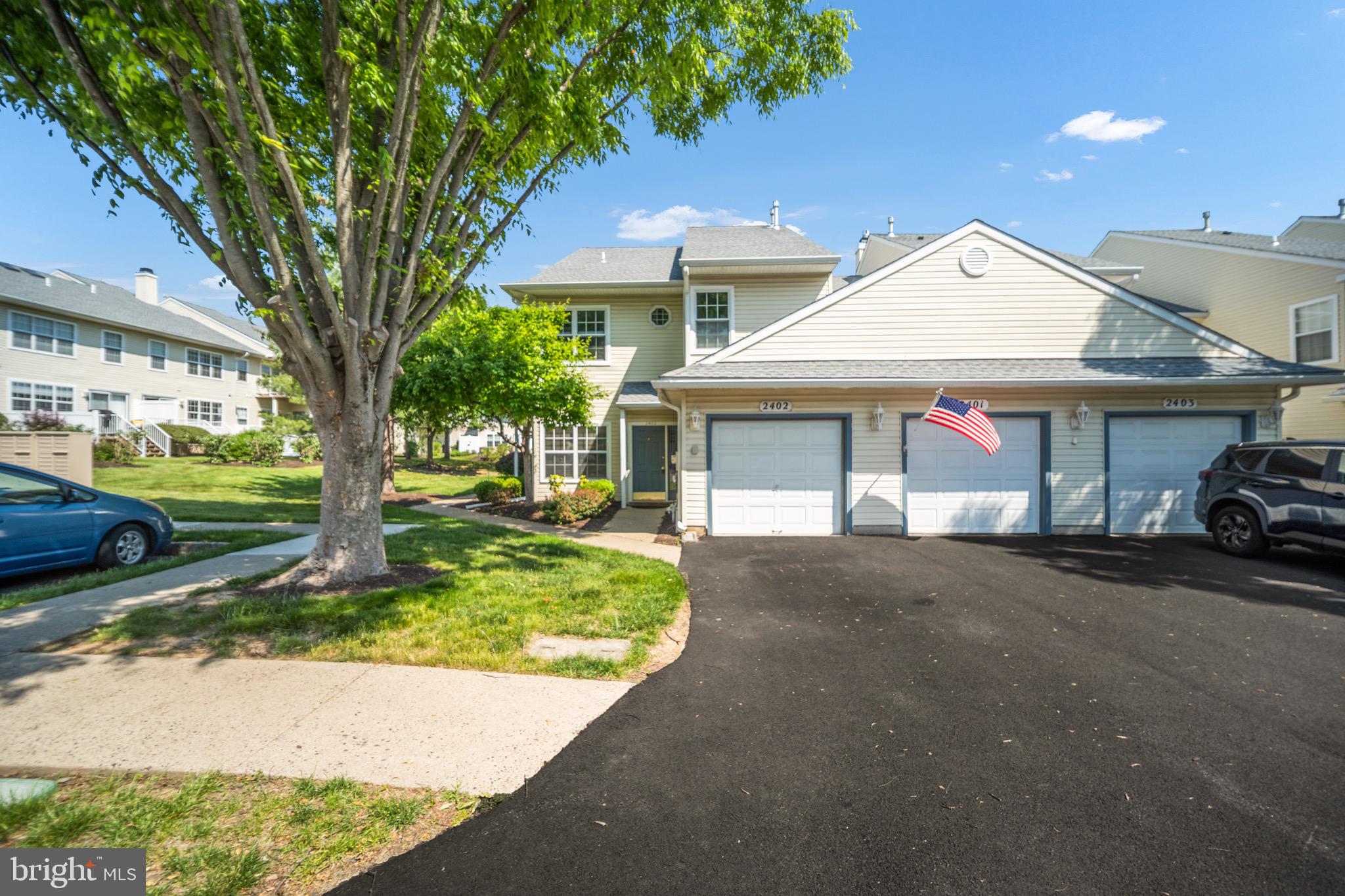 BROOKSTONE - Residential