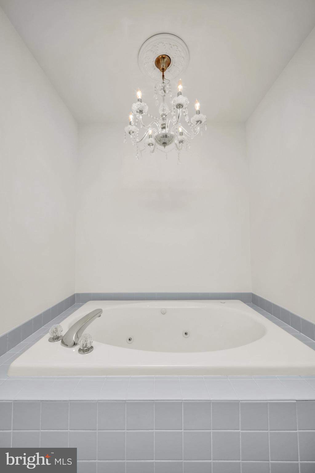 BROOKSTONE - Residential