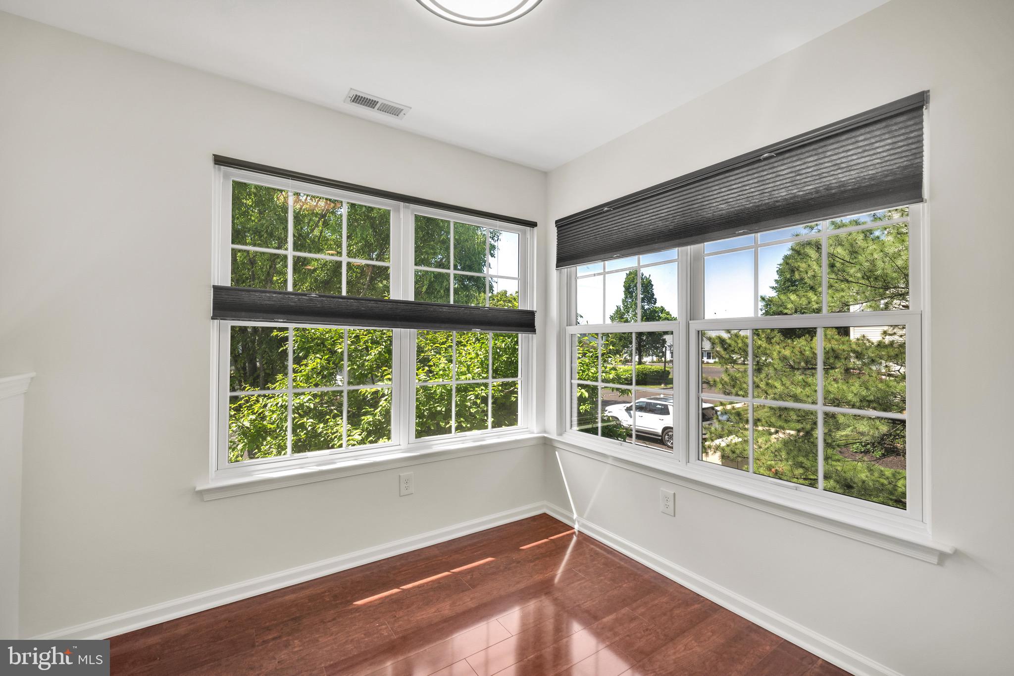 BROOKSTONE - Residential