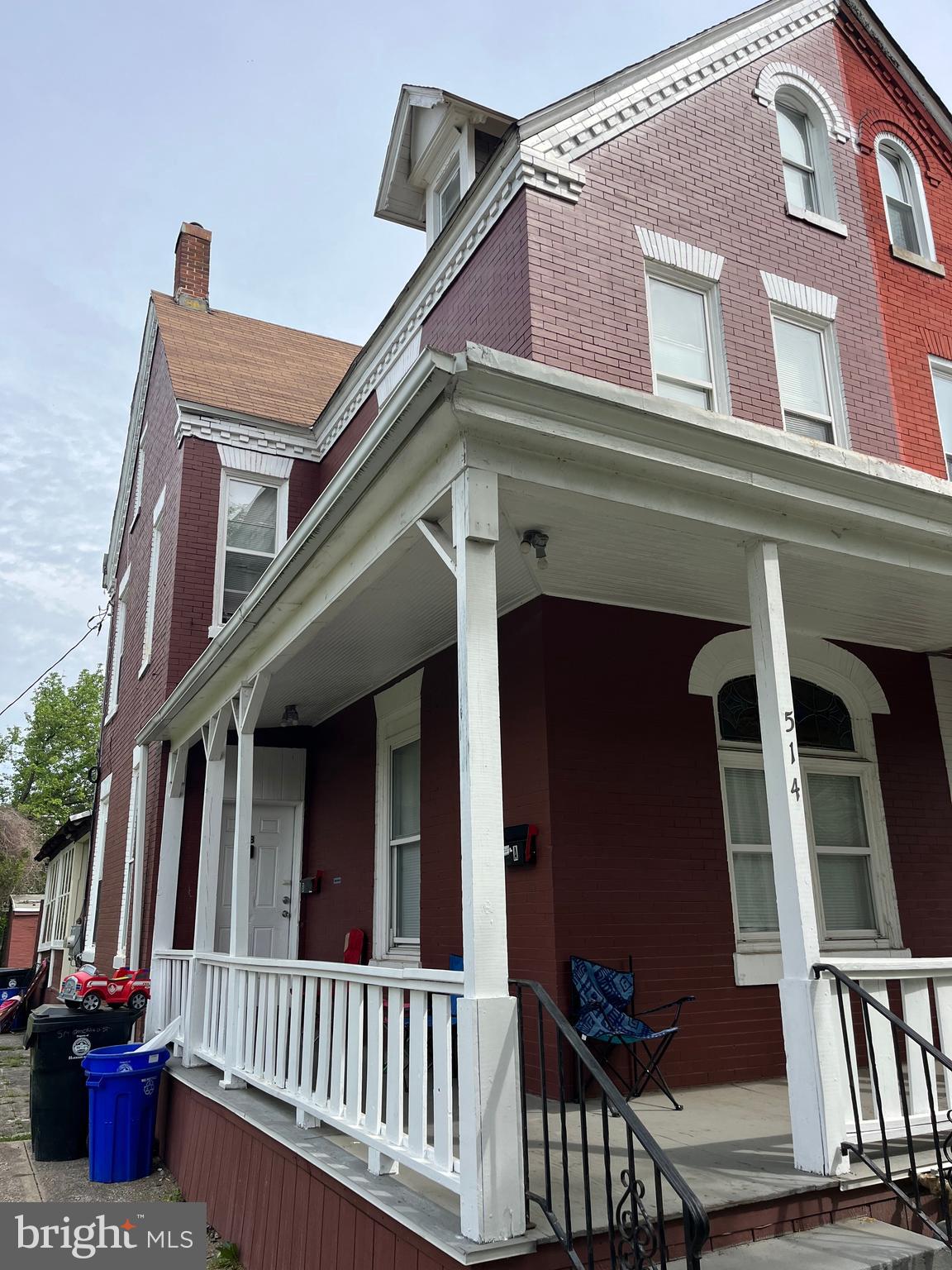 CALL OWNER DIRECTLY FOR FURTHER INFORMATION
**OUT OF RESPECT FOR TENANTS, NO SHOWINGS WILL BE SCHEDULED WITHOUT AN LOI AND PROOF OF FUNDS.