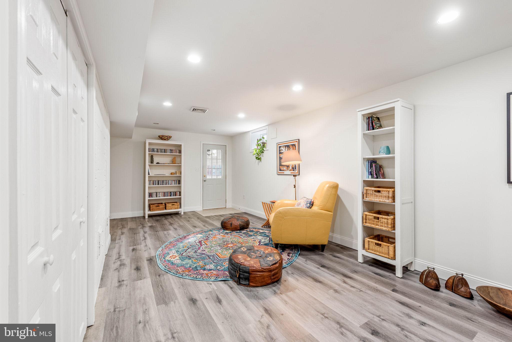 BRADDOCK HEIGHTS - Residential