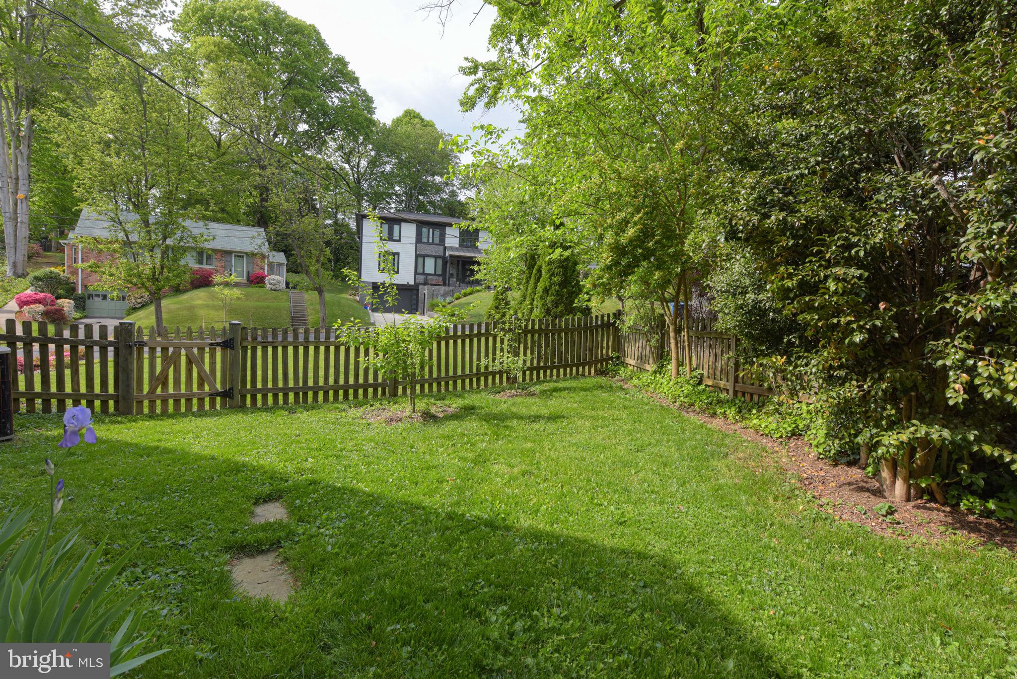 BRADDOCK HEIGHTS - Residential