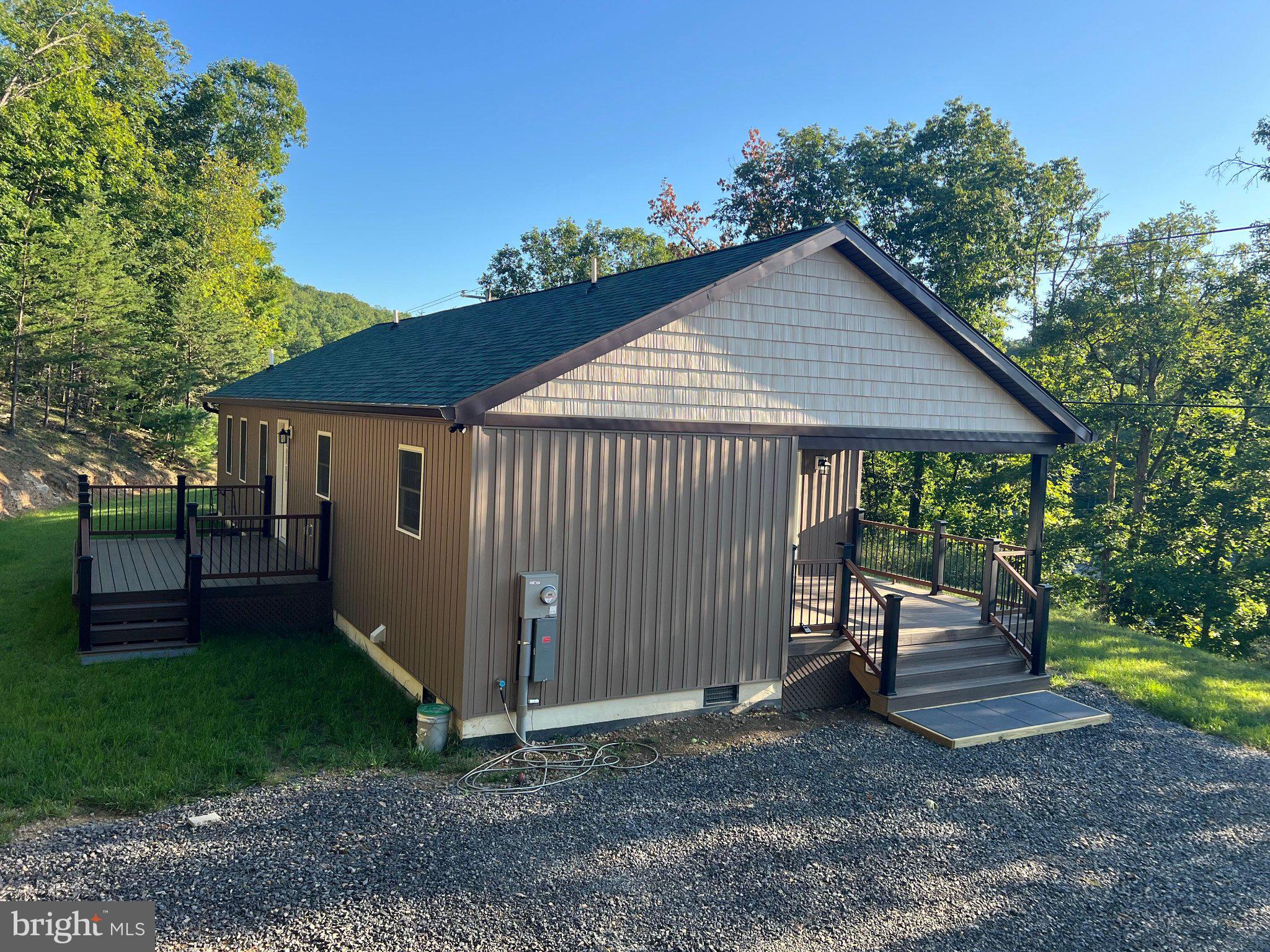 280 CLARA DAVIS LANE