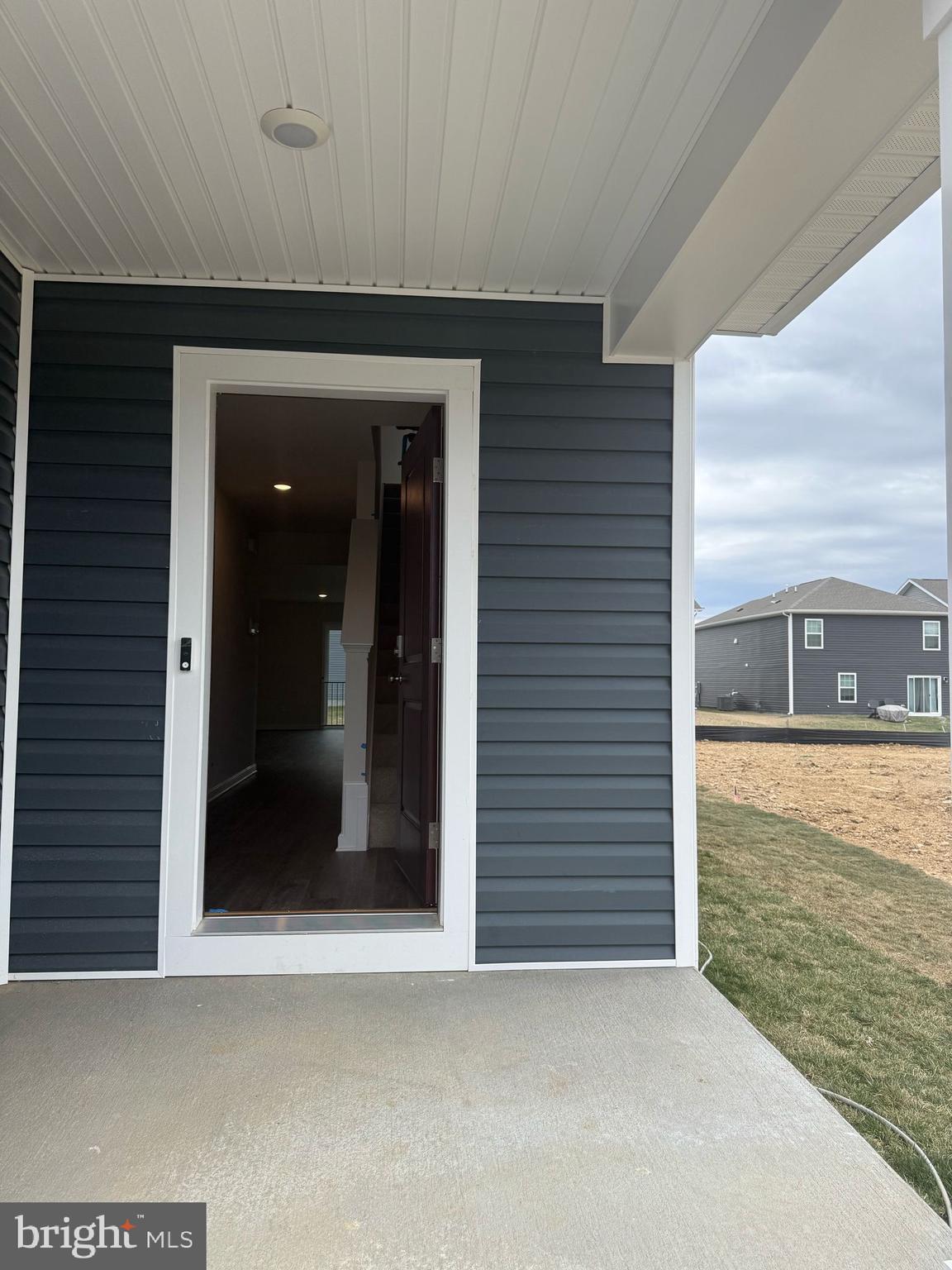 WEST WIND - Residential Lease