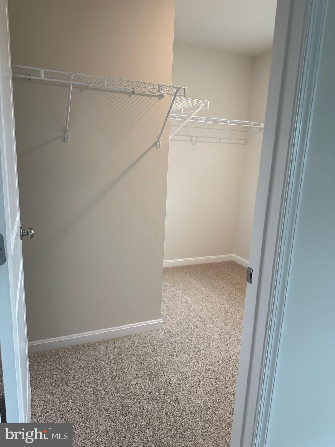 WEST WIND - Residential Lease