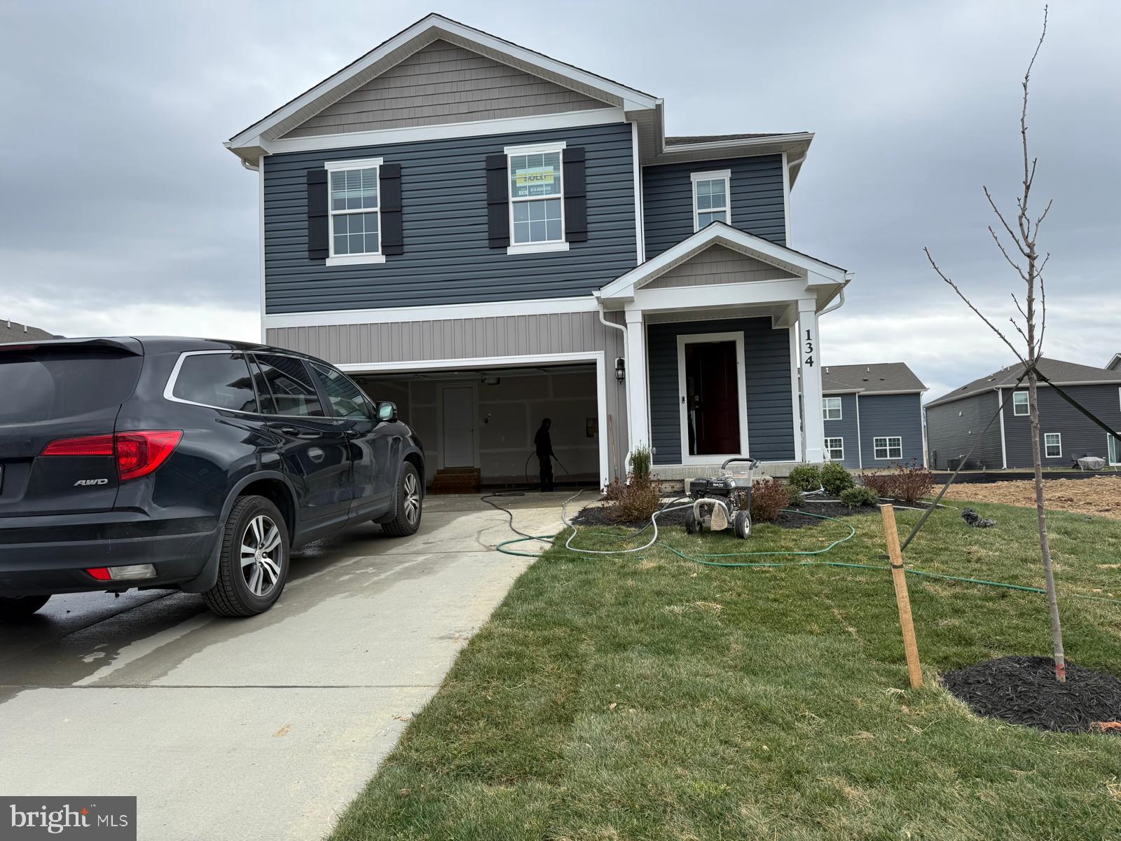 WEST WIND - Residential Lease