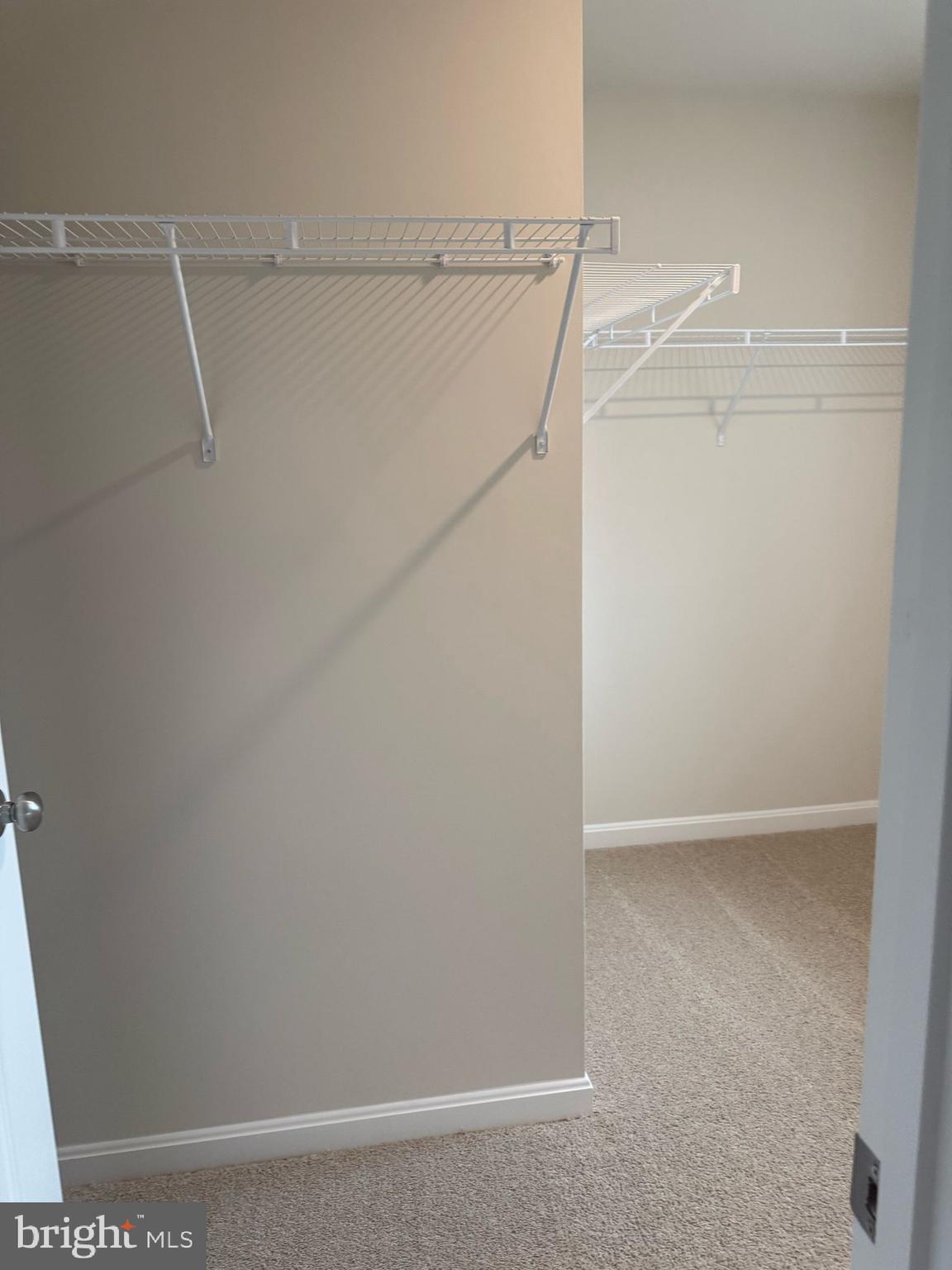 WEST WIND - Residential Lease