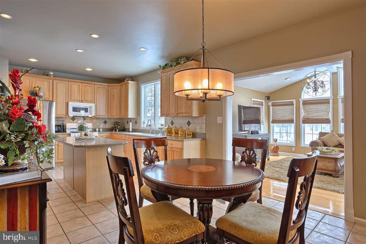JACOBS CREEK - Residential