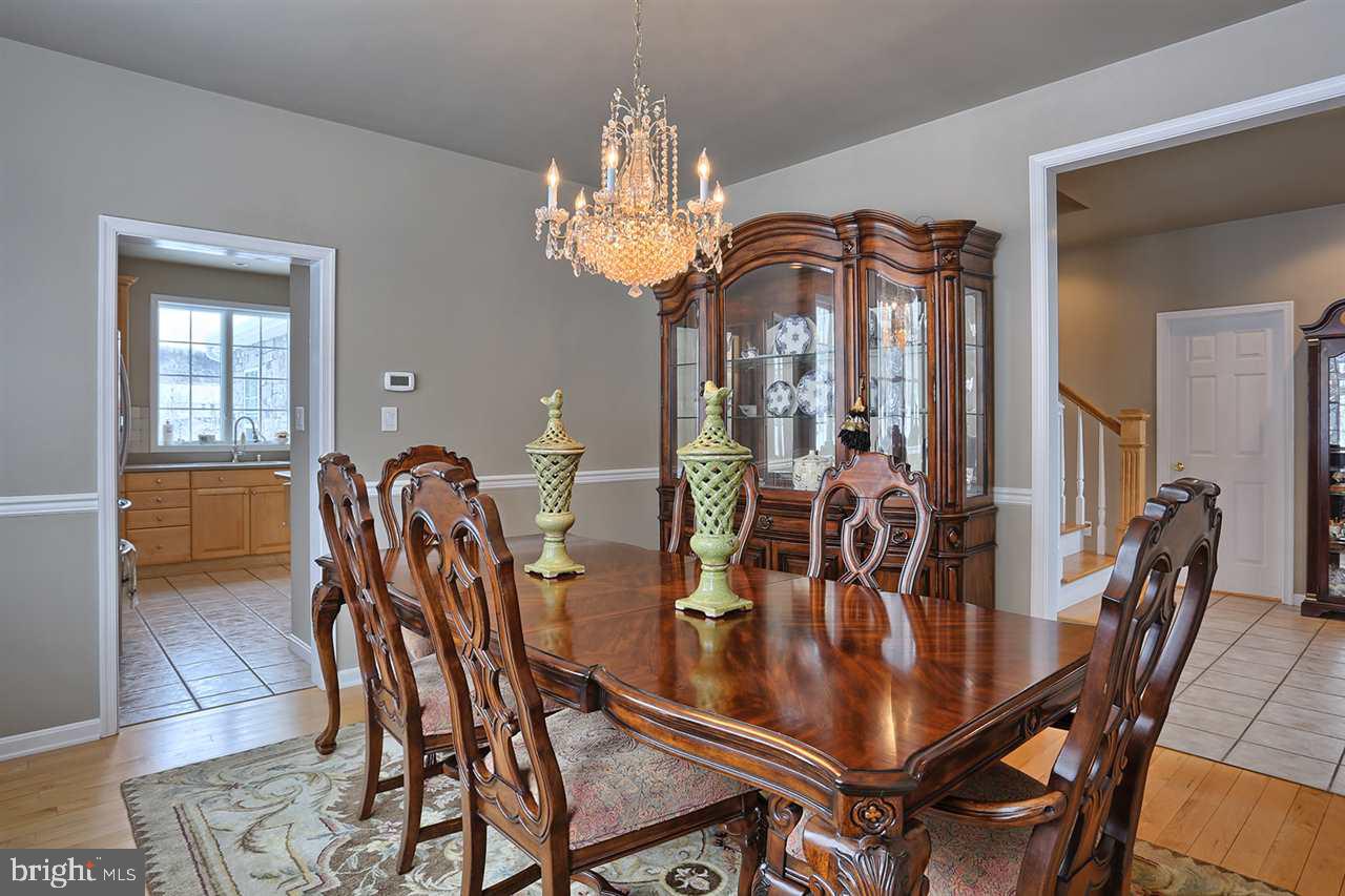 JACOBS CREEK - Residential