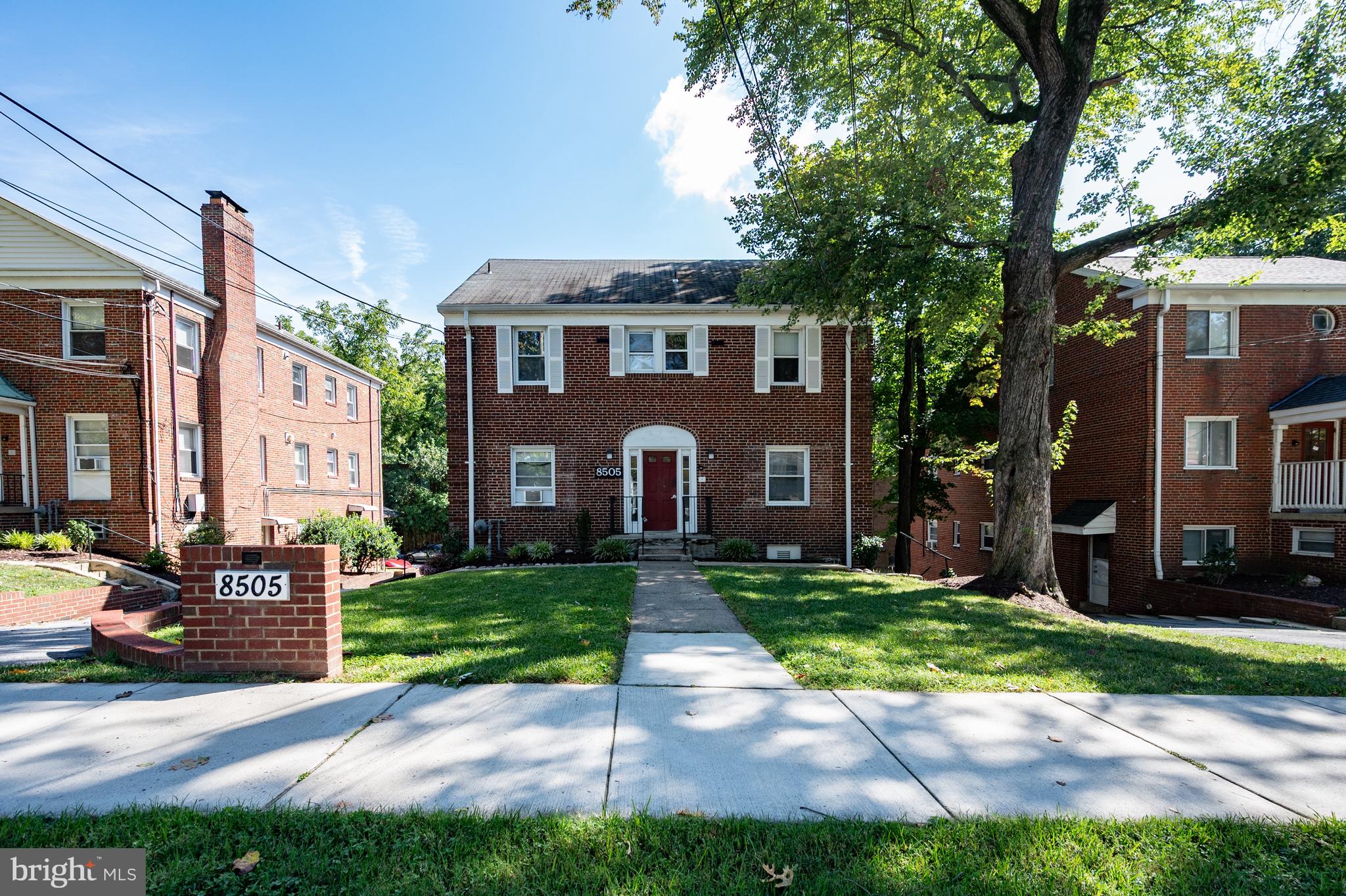 8505 FLOWER AVENUE 4
