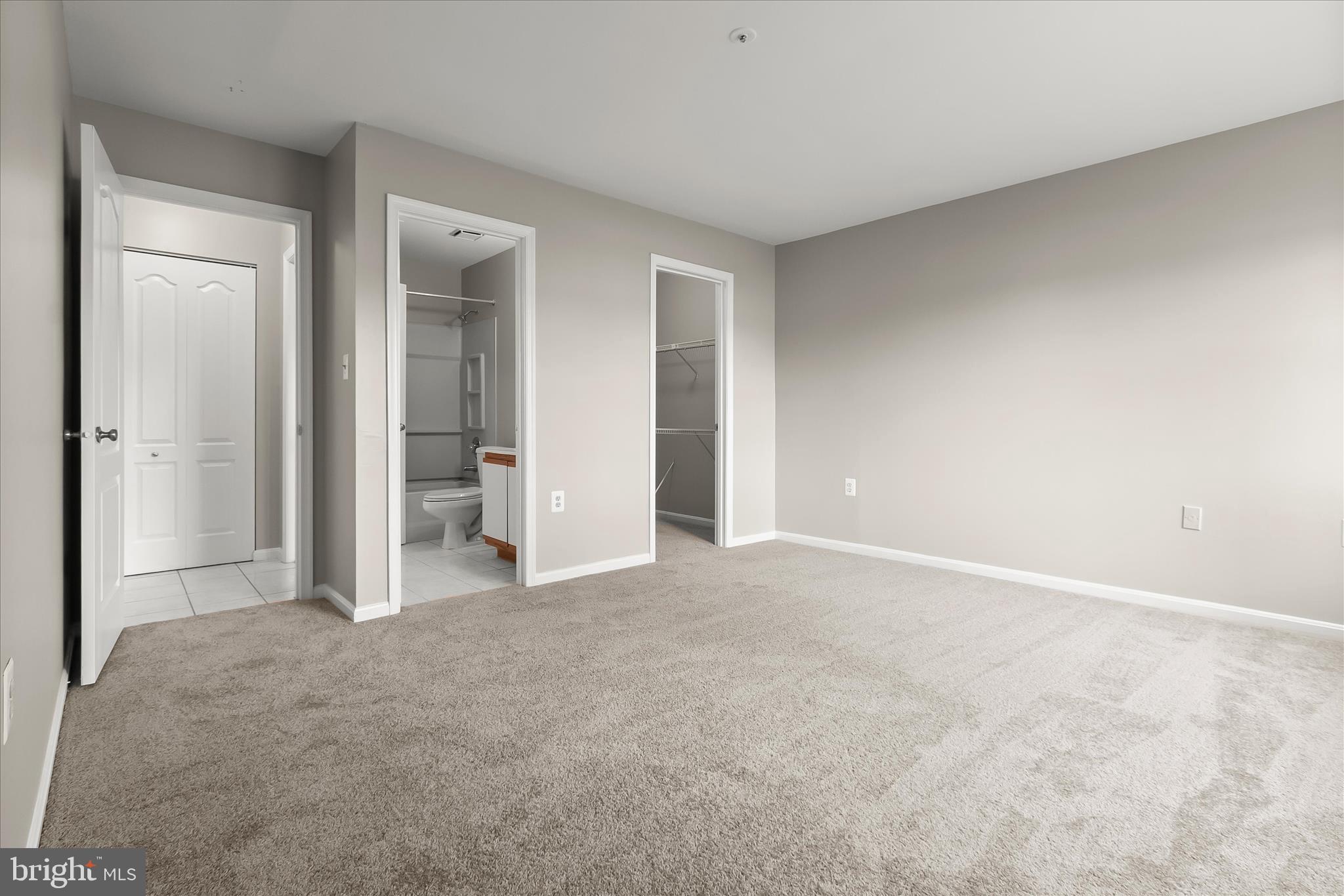 VILLAGE OF MONTGOMERY RUN - Residential