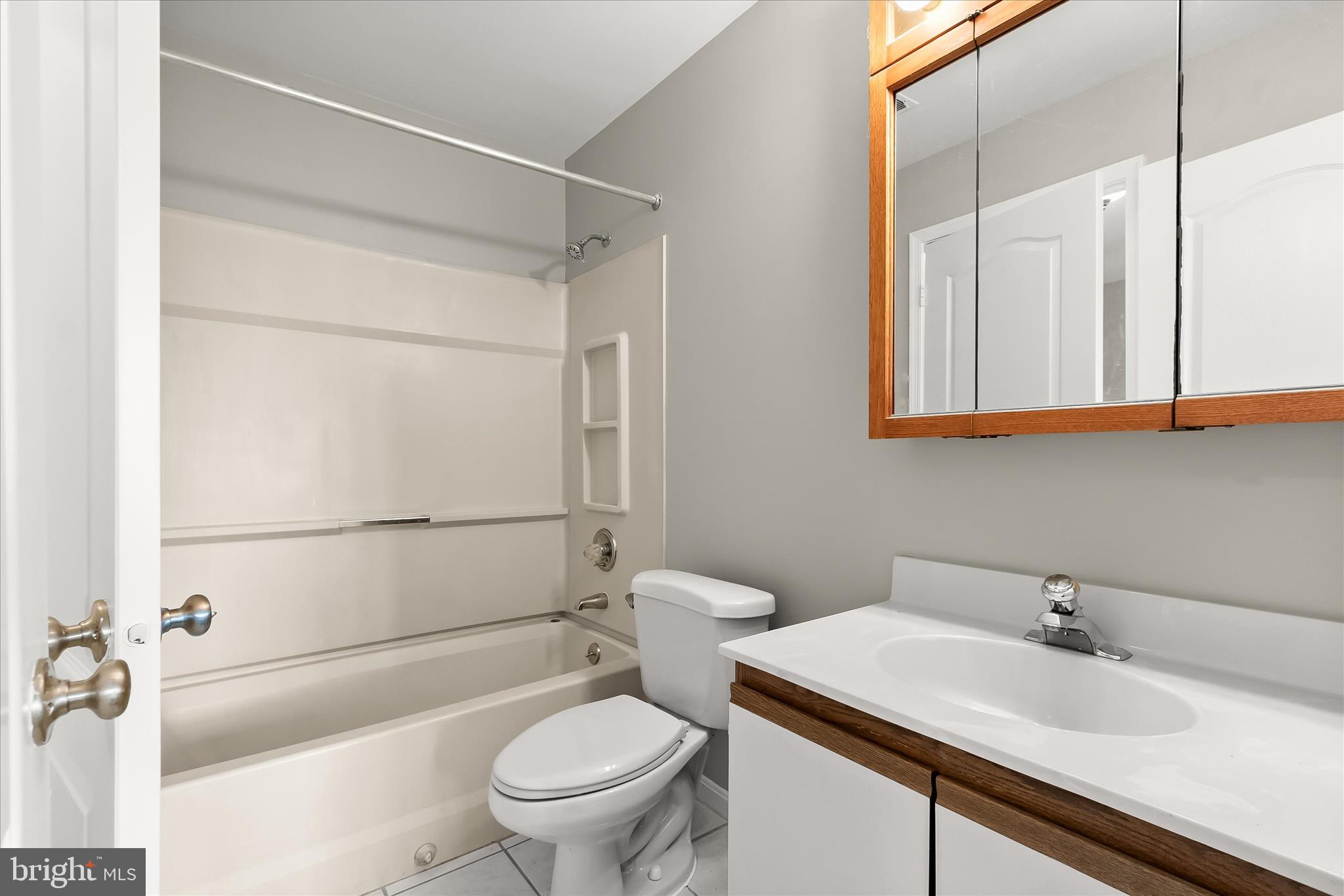 VILLAGE OF MONTGOMERY RUN - Residential