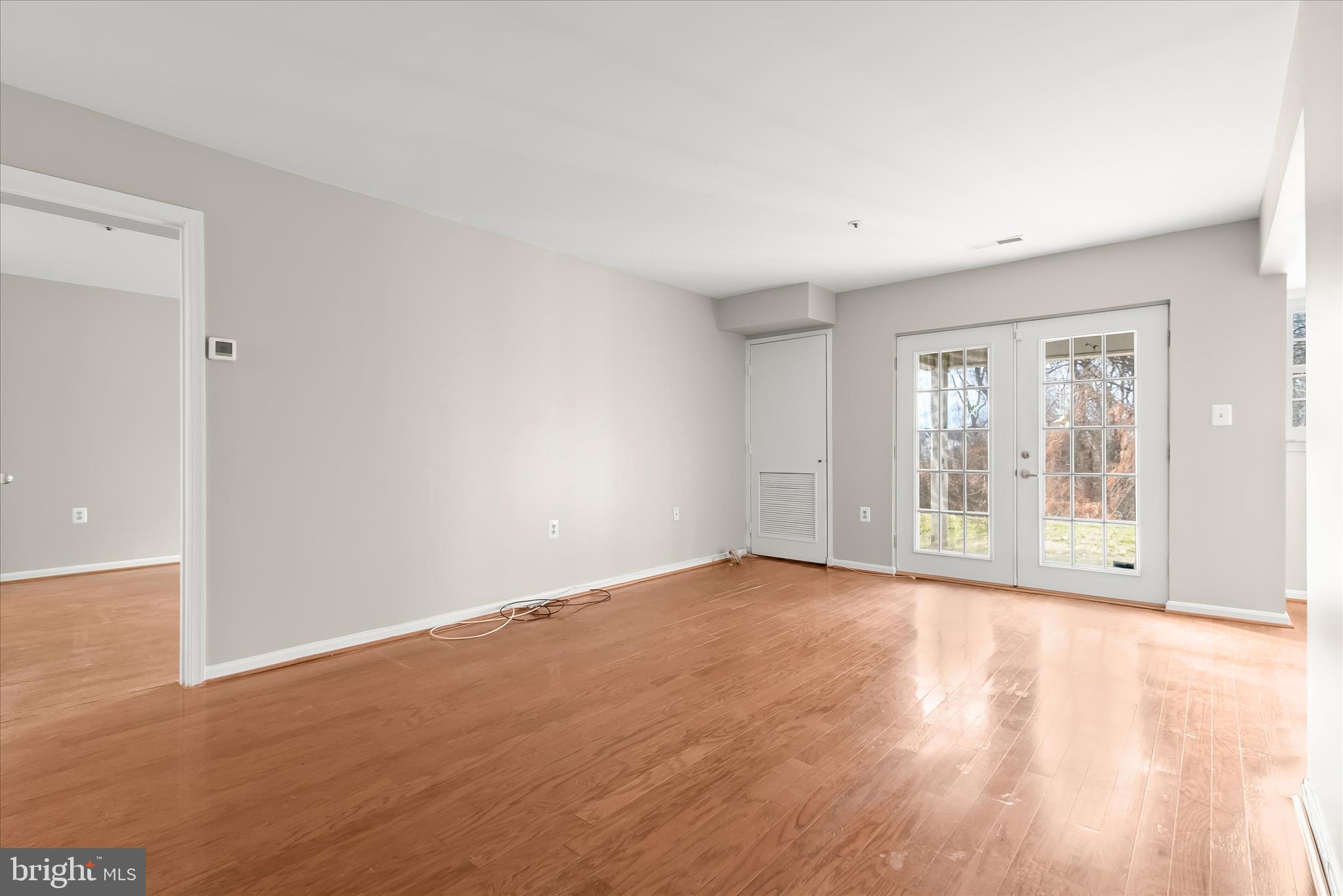 VILLAGE OF MONTGOMERY RUN - Residential