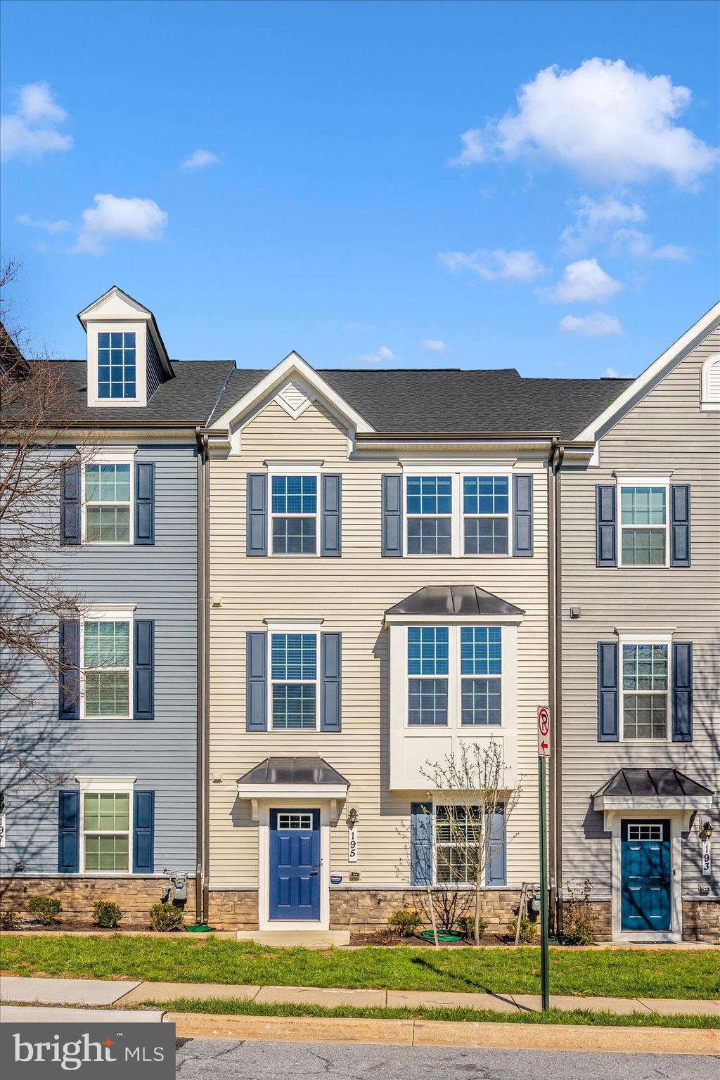 BELLE AIR TOWNHOMES - Residential