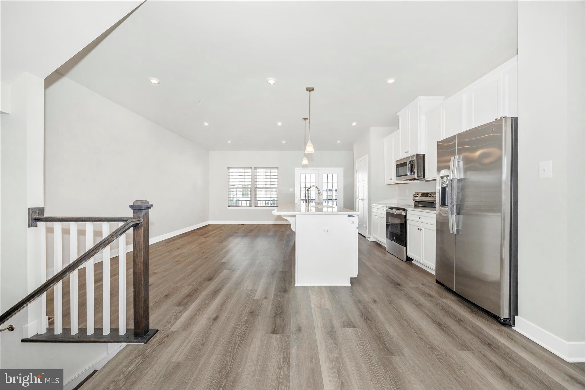 BELLE AIR TOWNHOMES - Residential