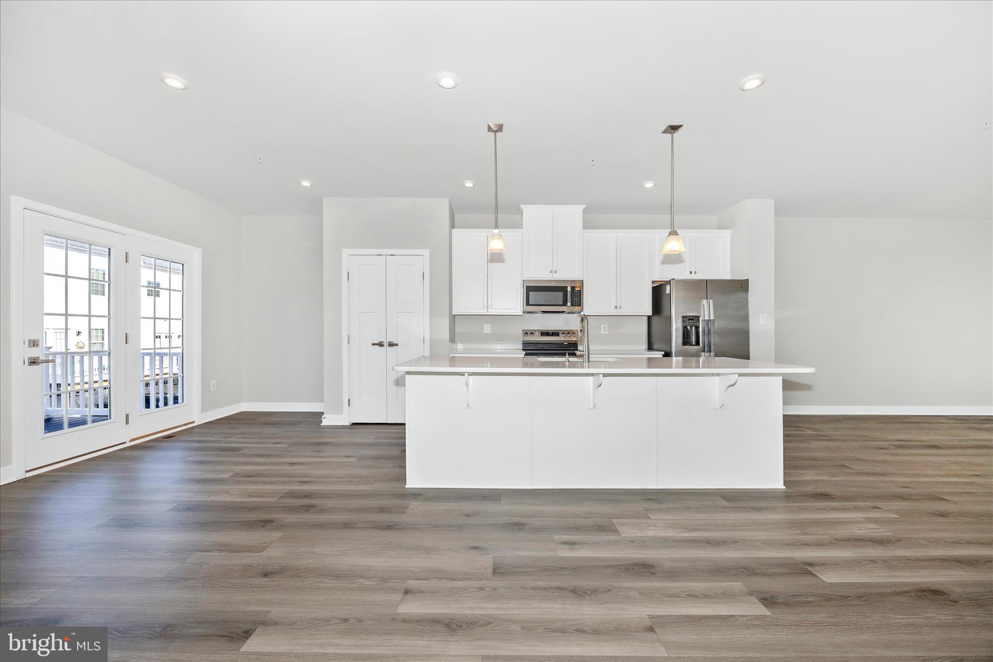 BELLE AIR TOWNHOMES - Residential