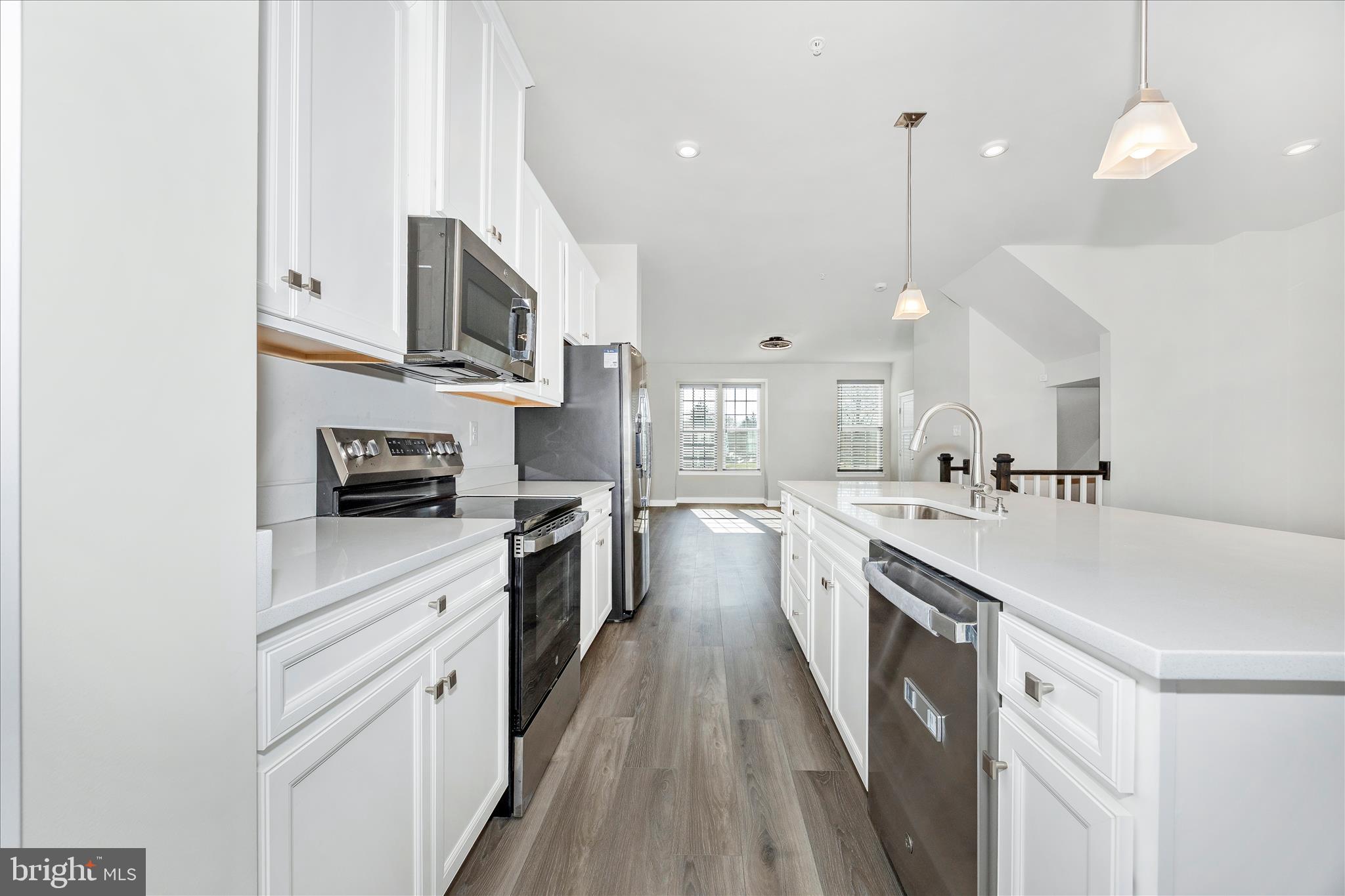 BELLE AIR TOWNHOMES - Residential