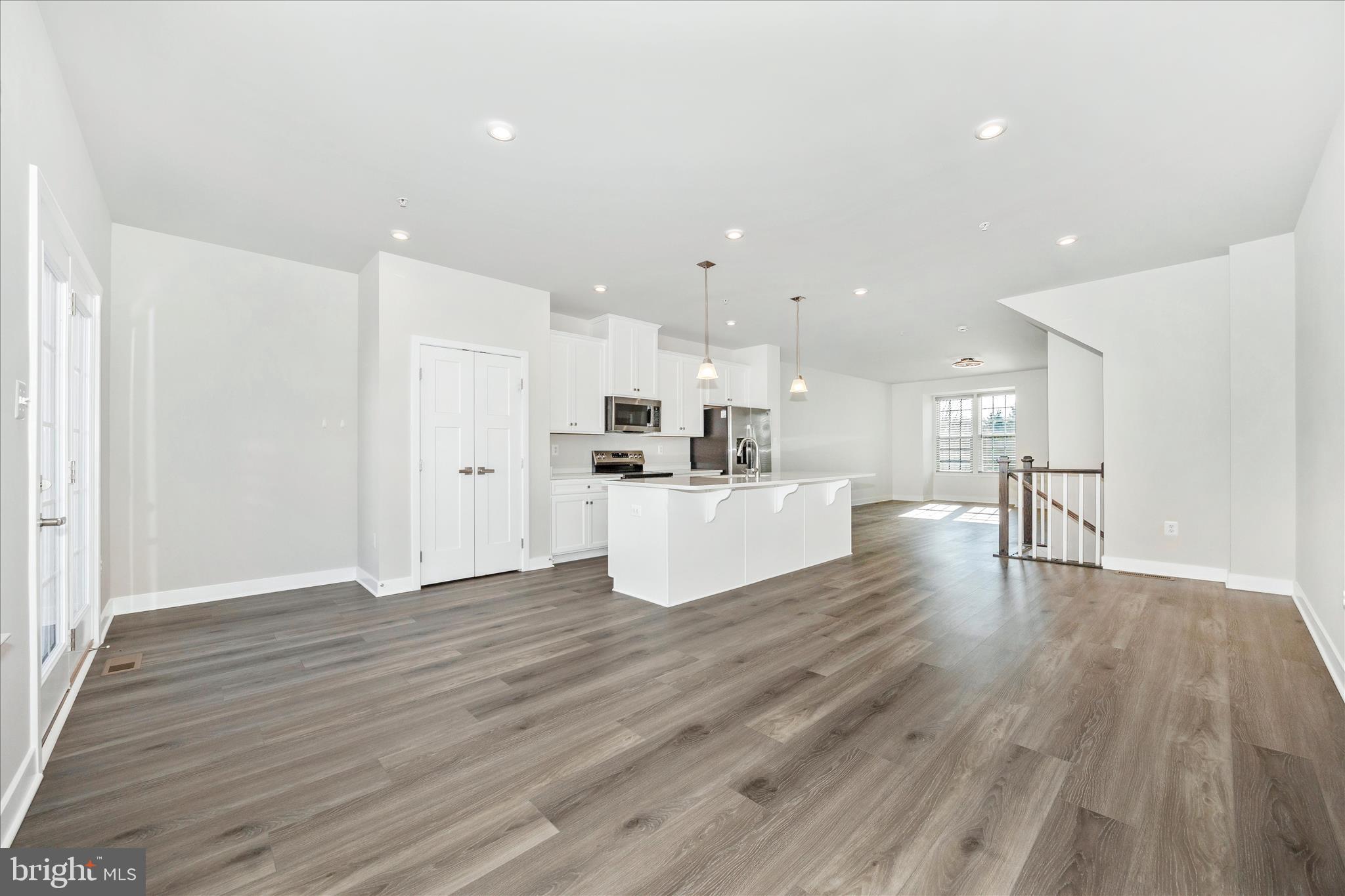 BELLE AIR TOWNHOMES - Residential