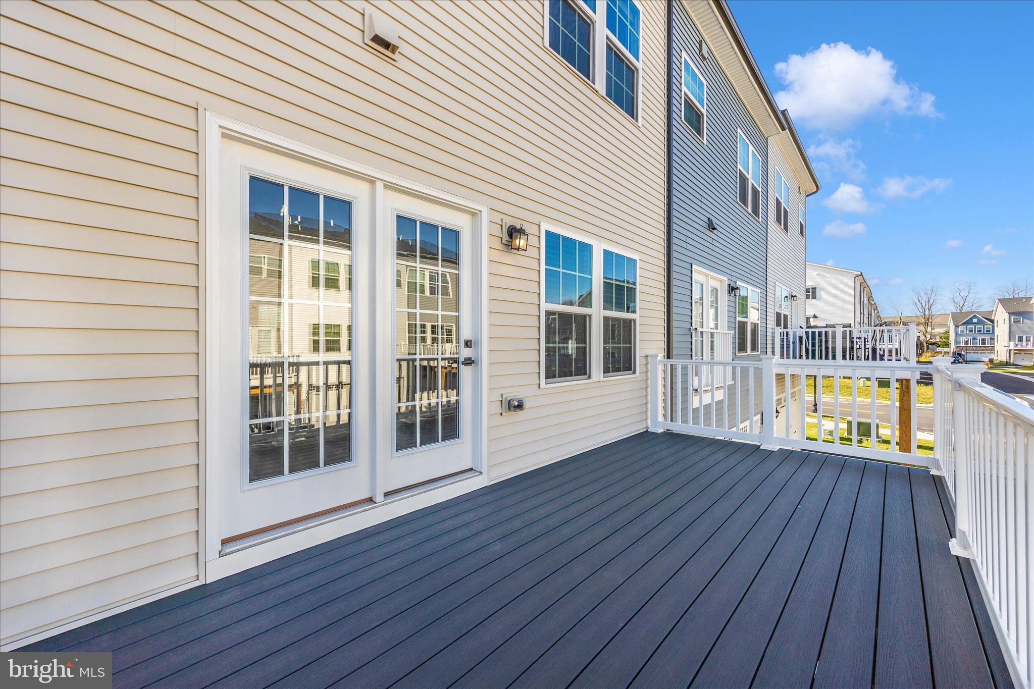 BELLE AIR TOWNHOMES - Residential