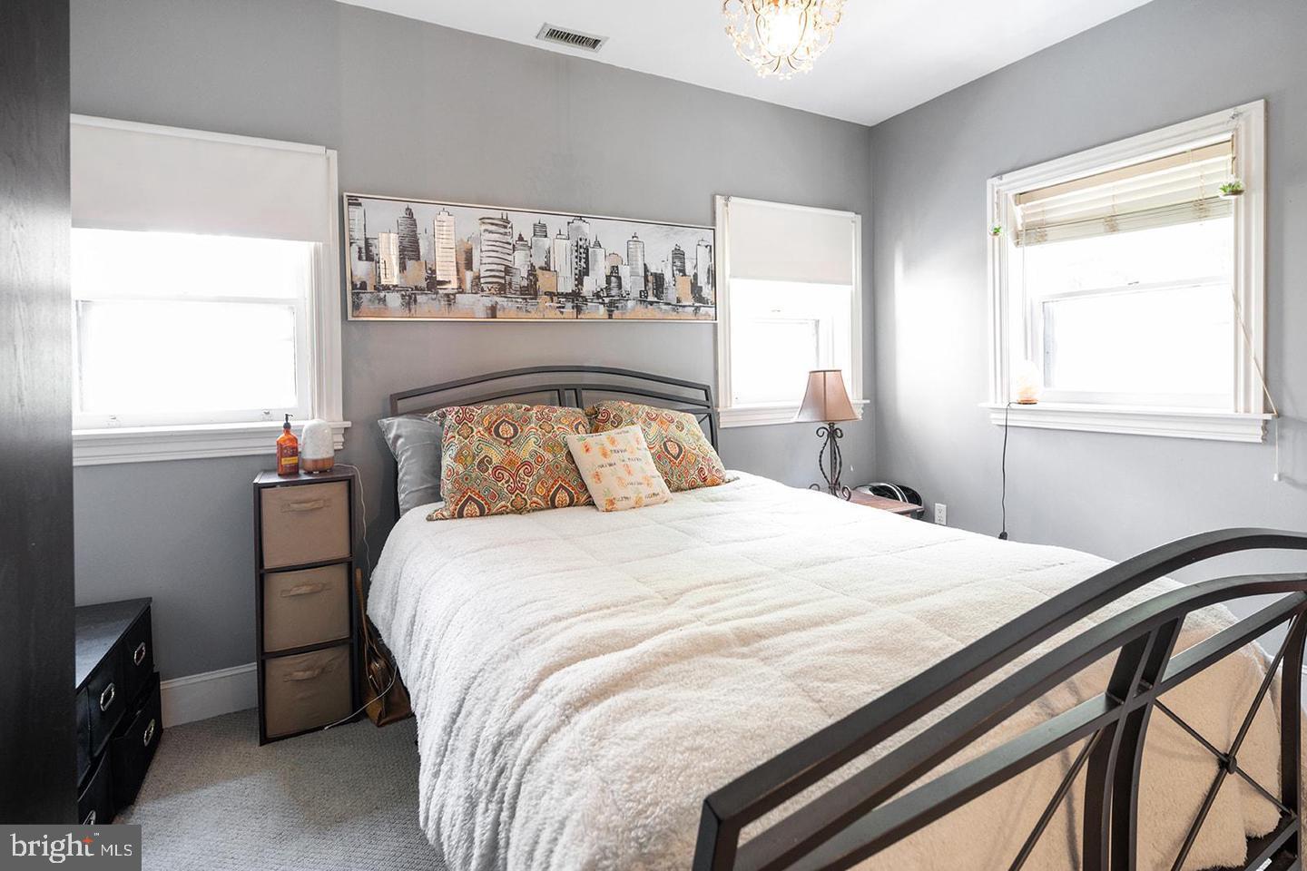 RITTENHOUSE SQUARE - Residential Lease
