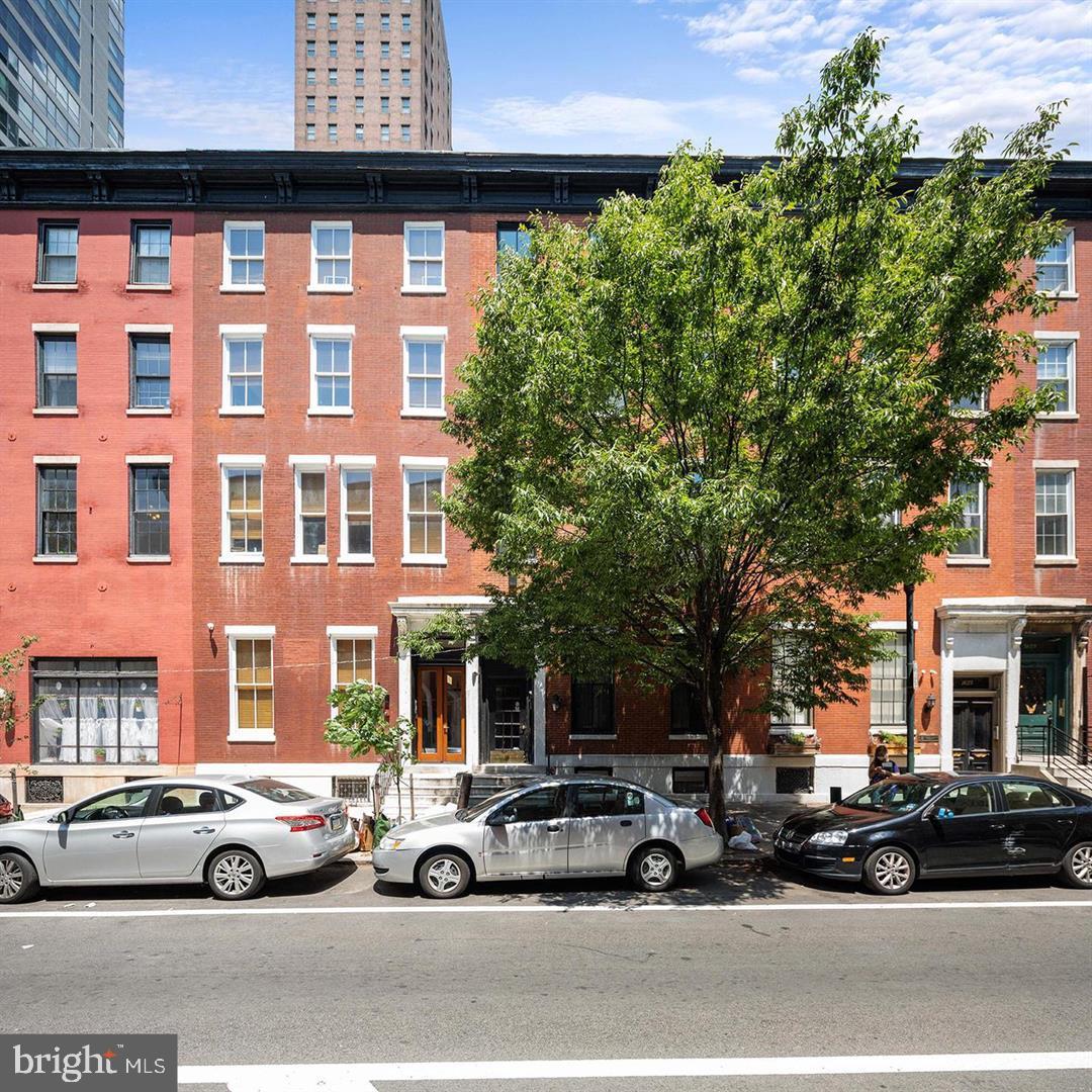 RITTENHOUSE SQUARE - Residential Lease