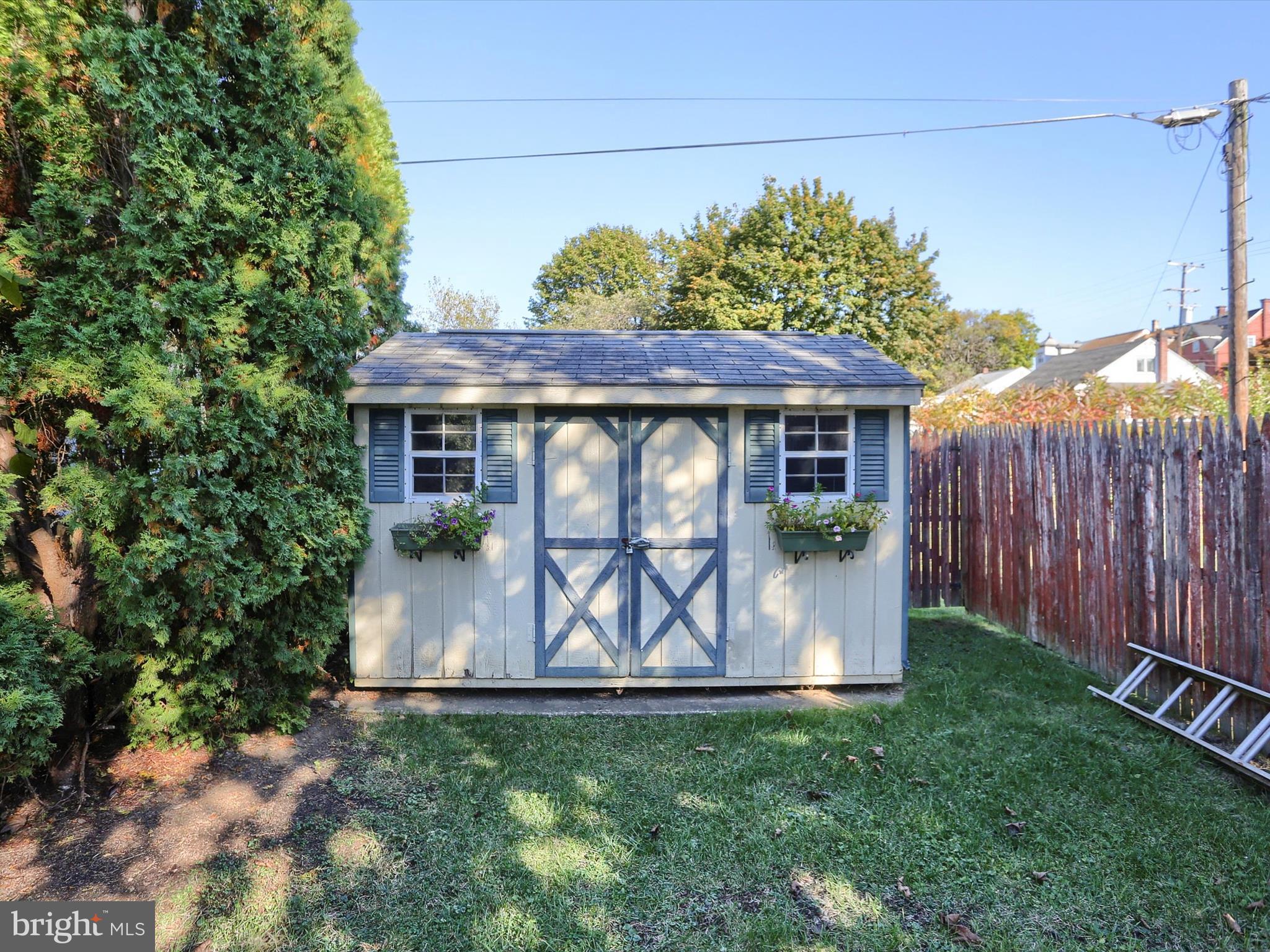 LEBANON - Residential