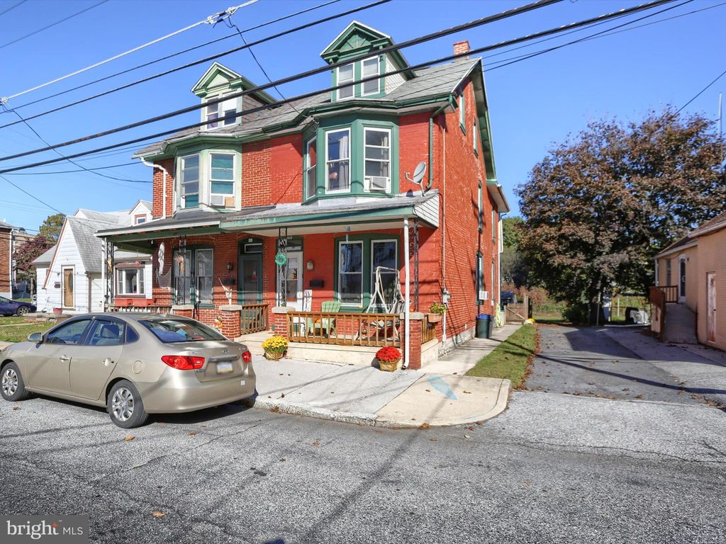 Photo of 613 Elm Street, LEBANON, PA 17042 (MLS # PALN2022584)