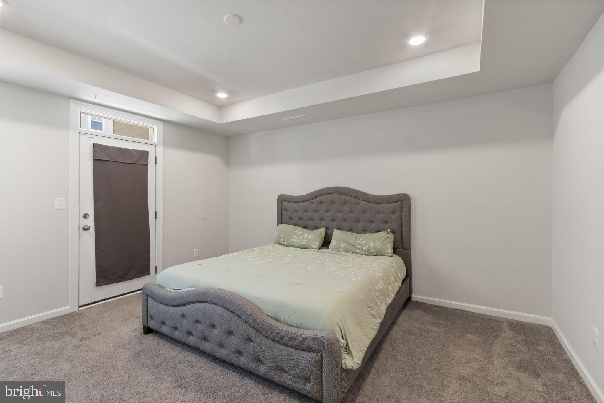 POTOMAC TOWN CENTER - Residential