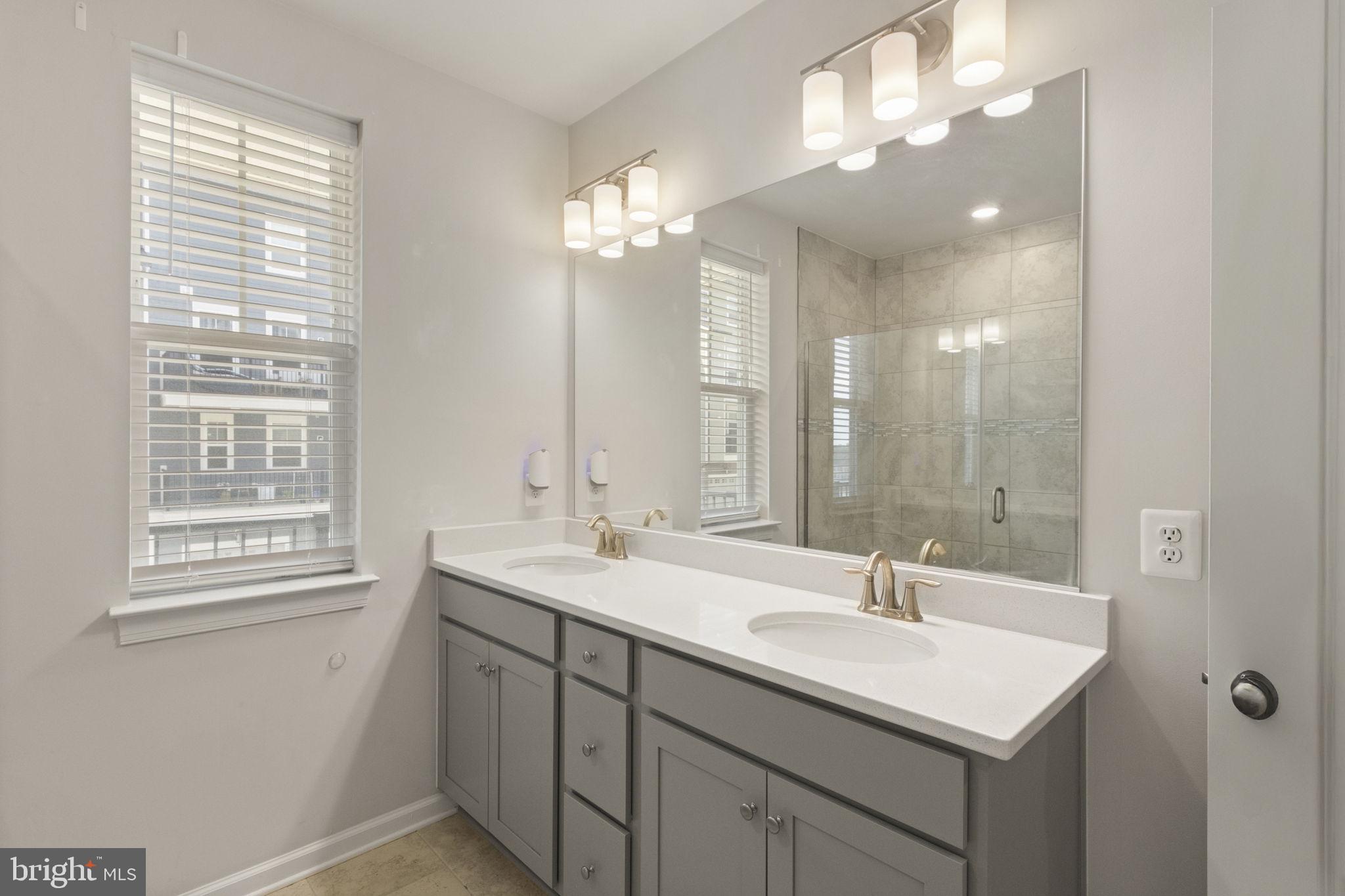 POTOMAC TOWN CENTER - Residential