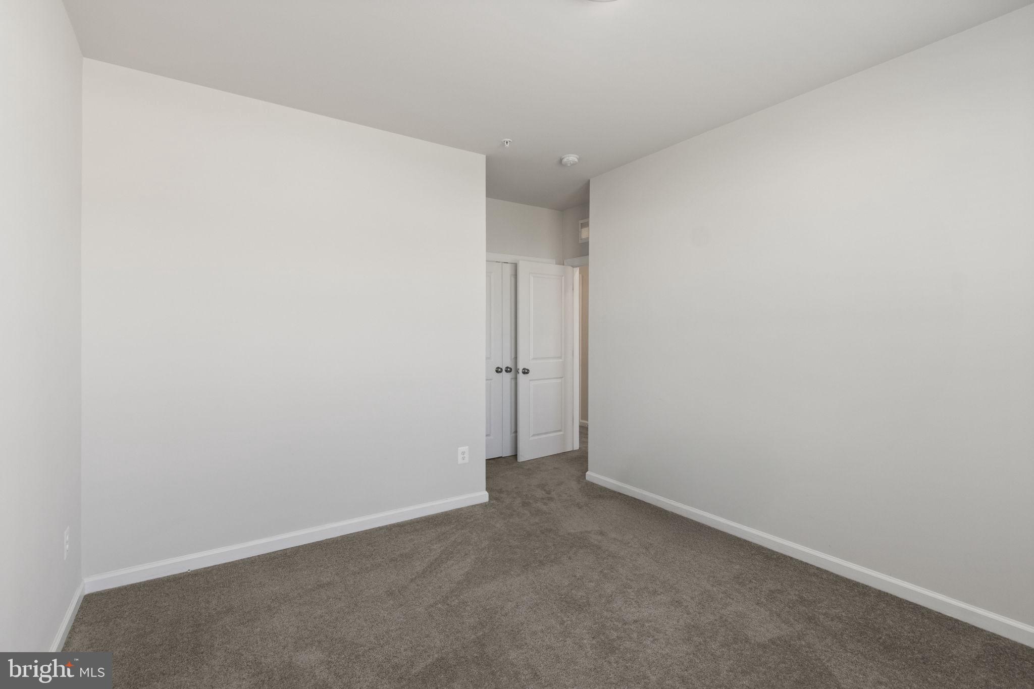 POTOMAC TOWN CENTER - Residential