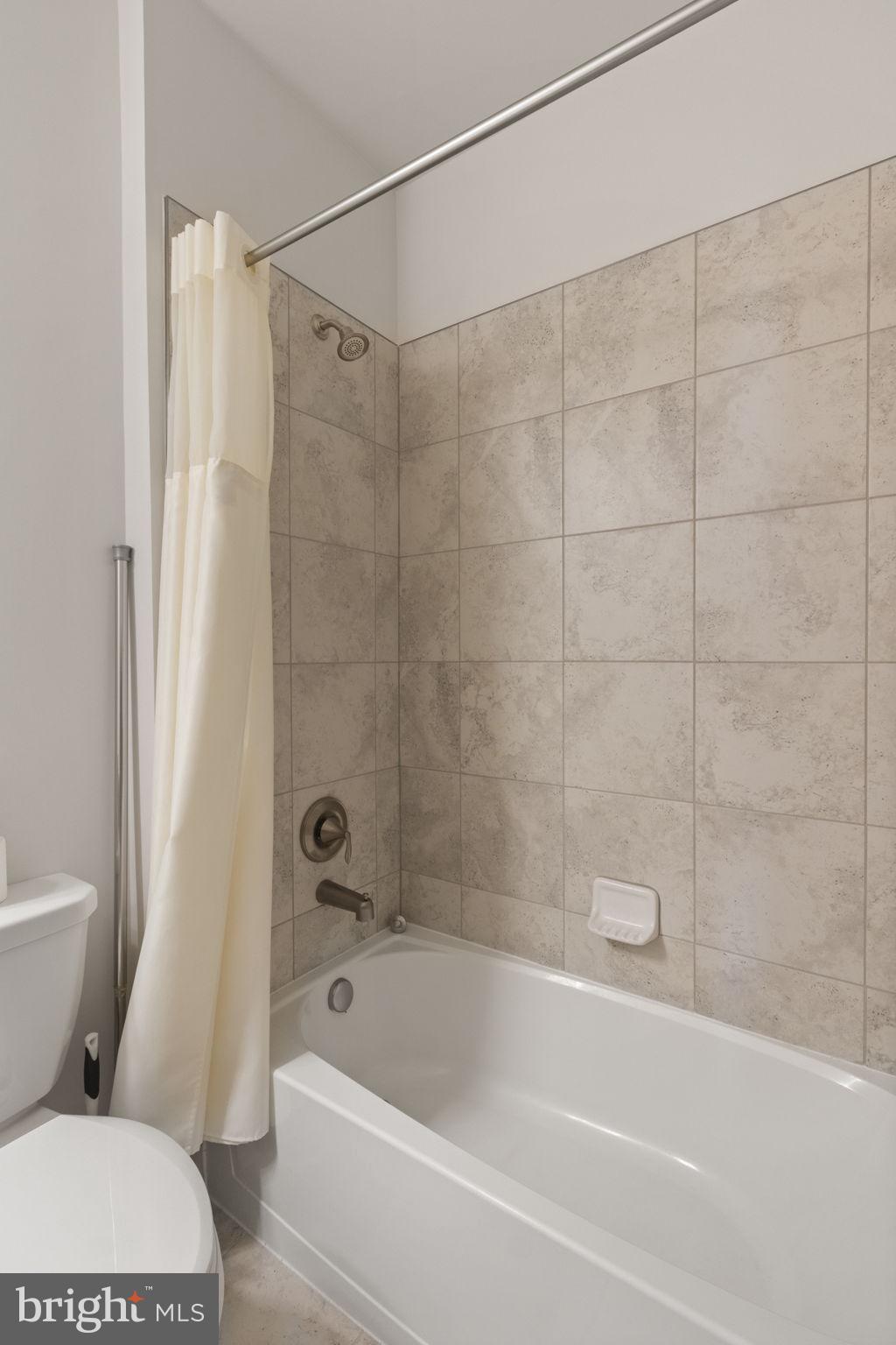 POTOMAC TOWN CENTER - Residential