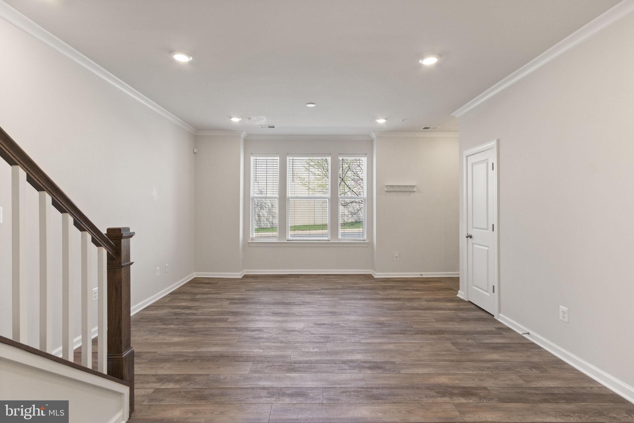 POTOMAC TOWN CENTER - Residential