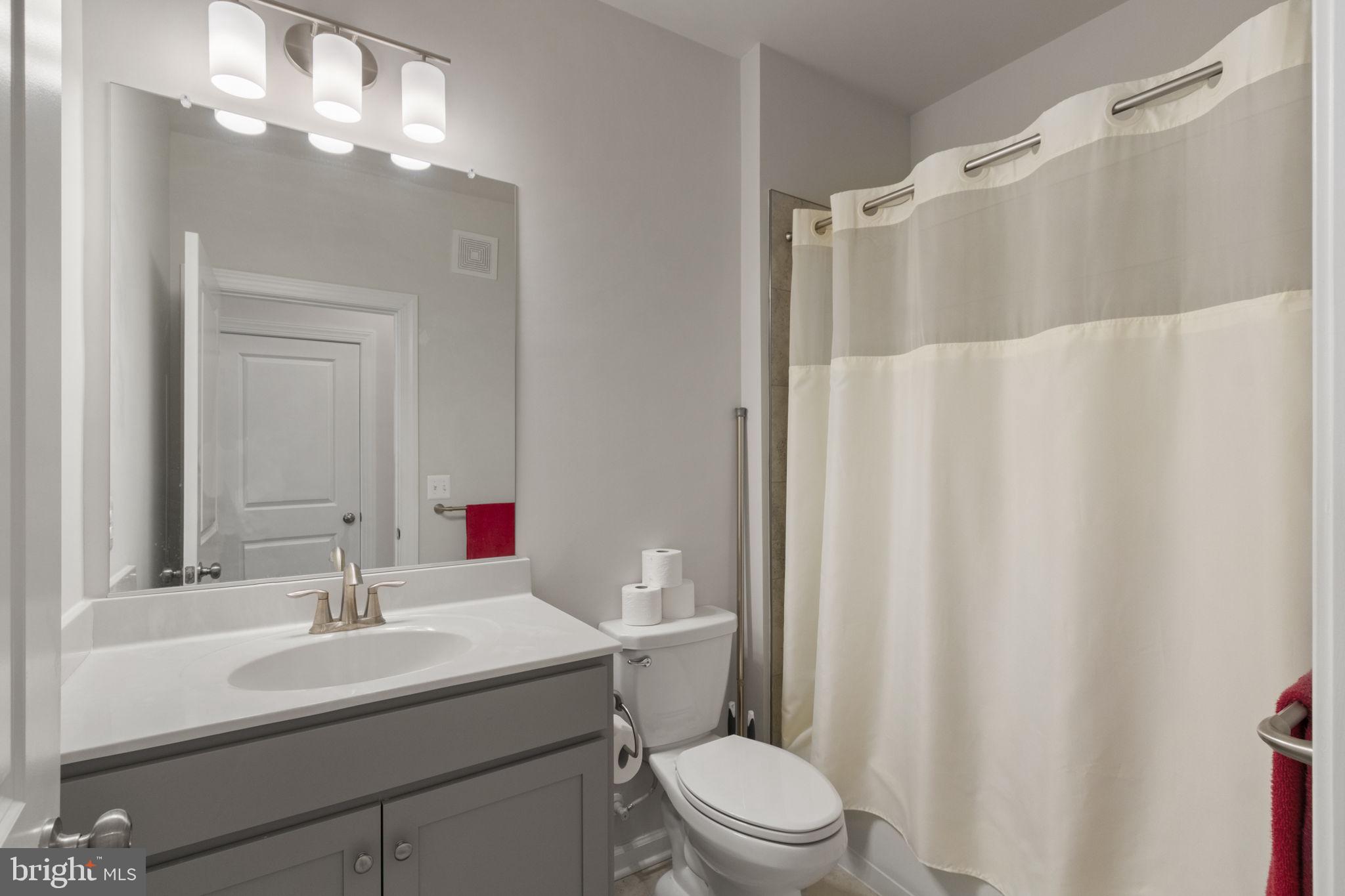 POTOMAC TOWN CENTER - Residential