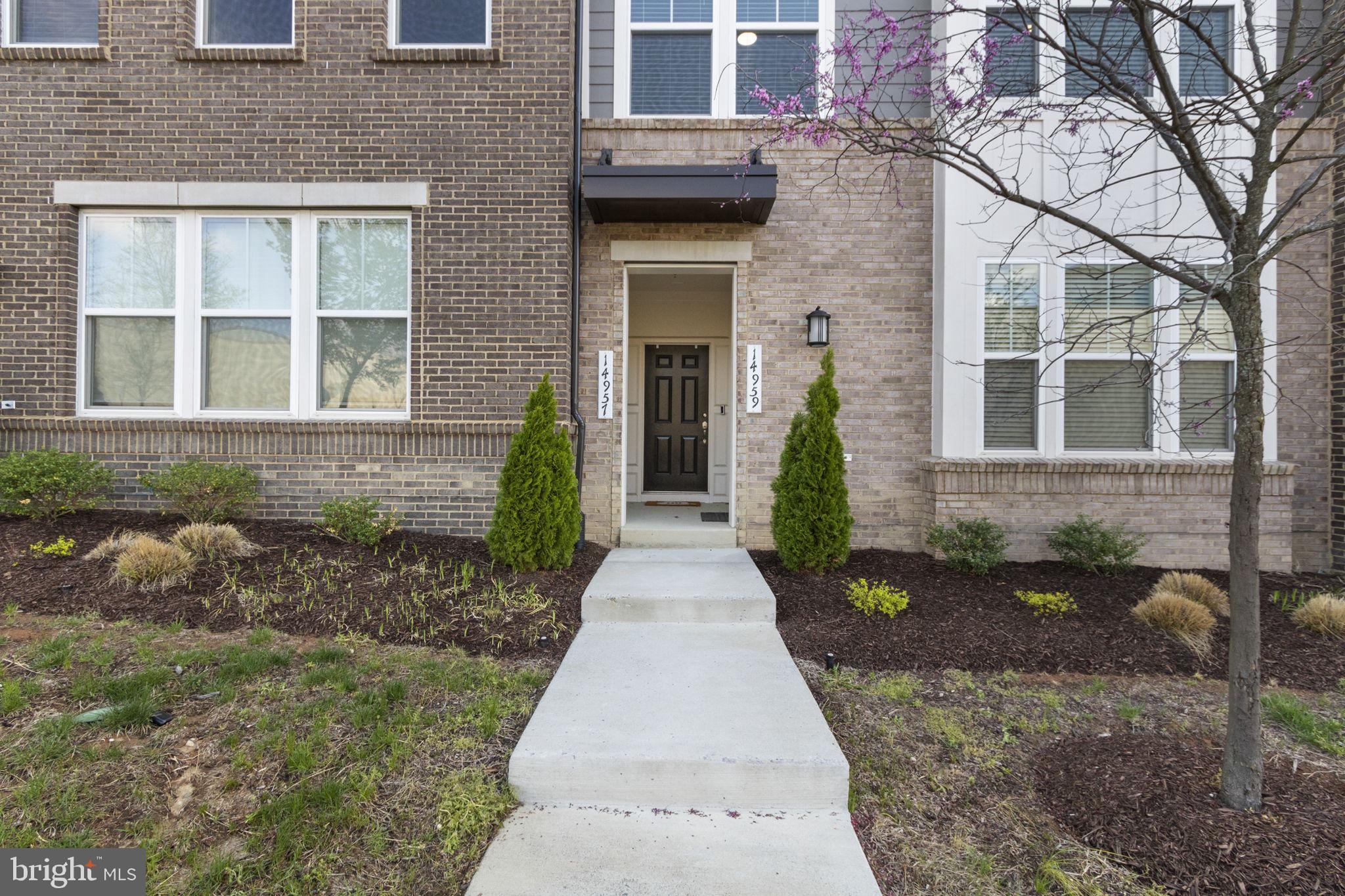 POTOMAC TOWN CENTER - Residential