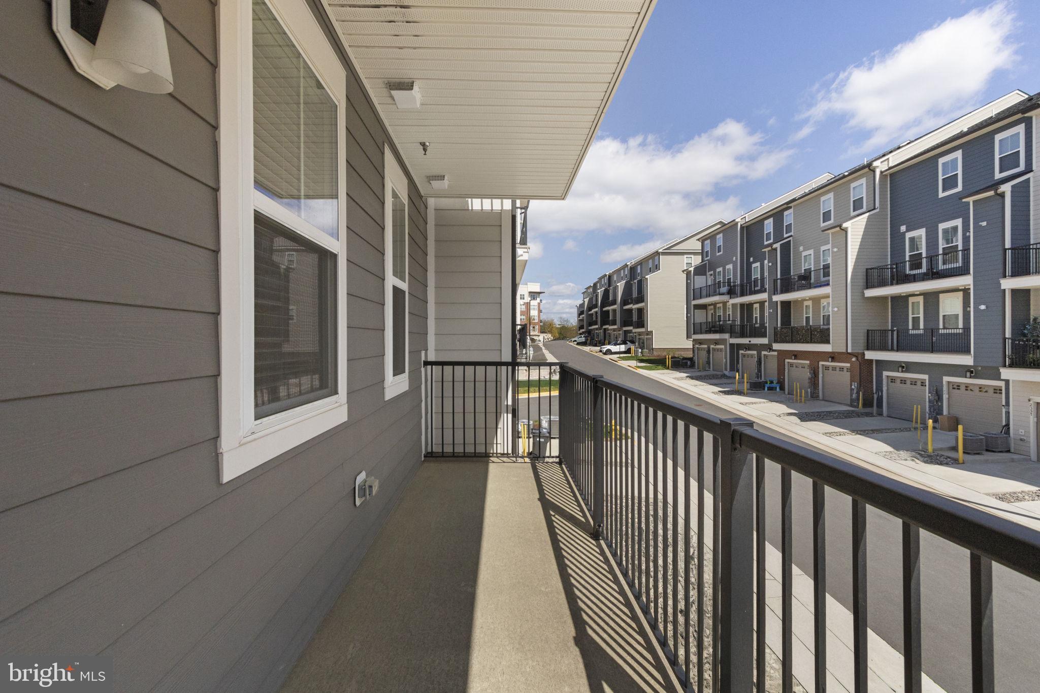 POTOMAC TOWN CENTER - Residential