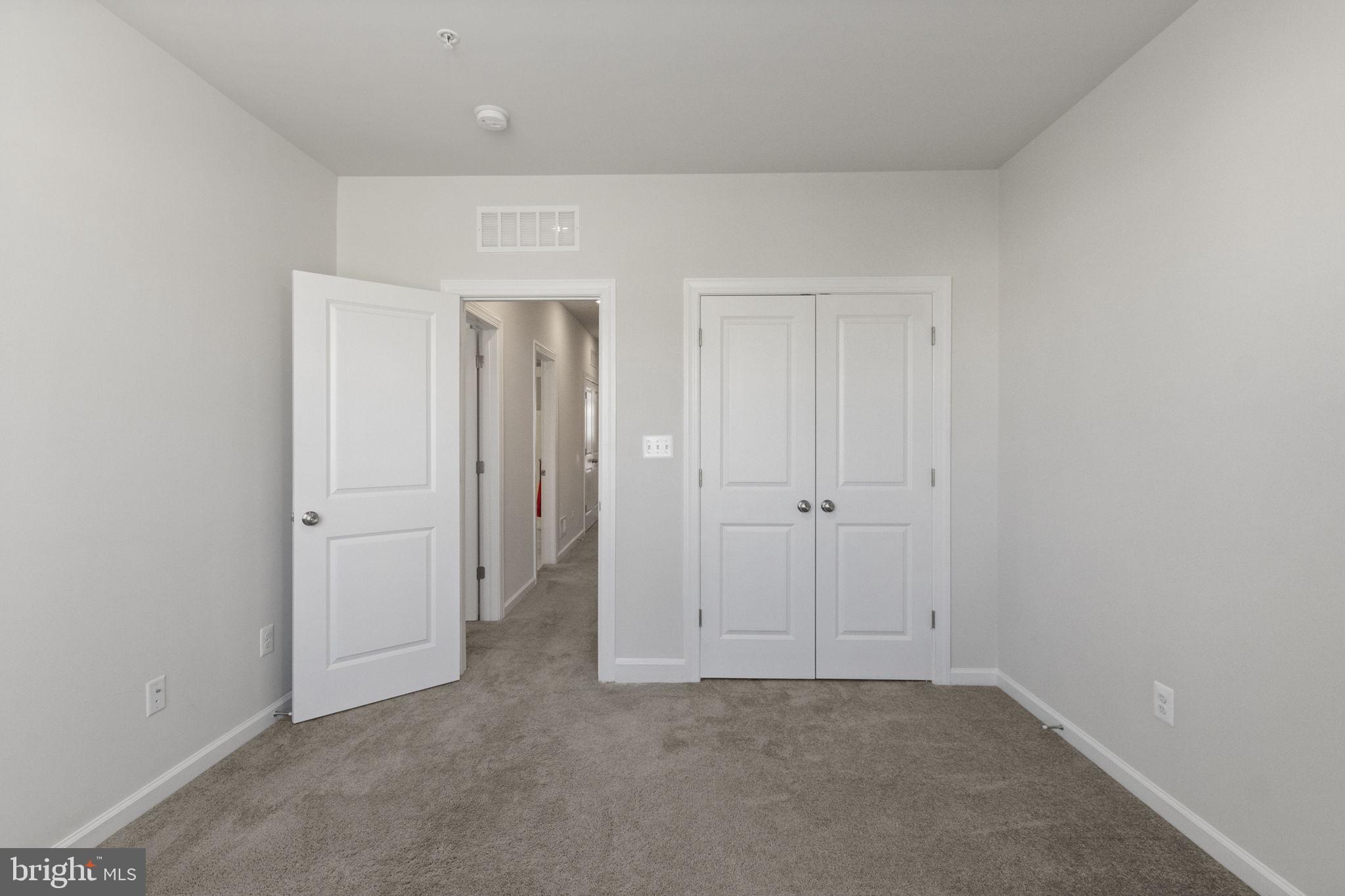 POTOMAC TOWN CENTER - Residential